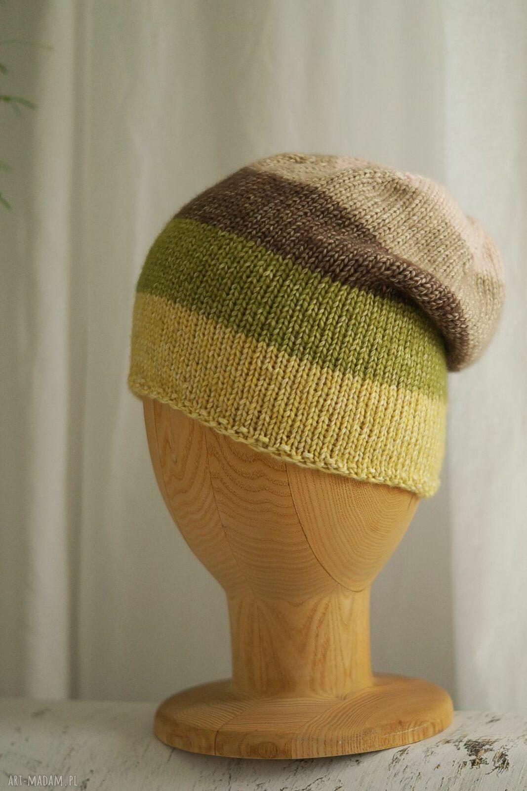 Kolorowa czapka jesienna handmade w pasy