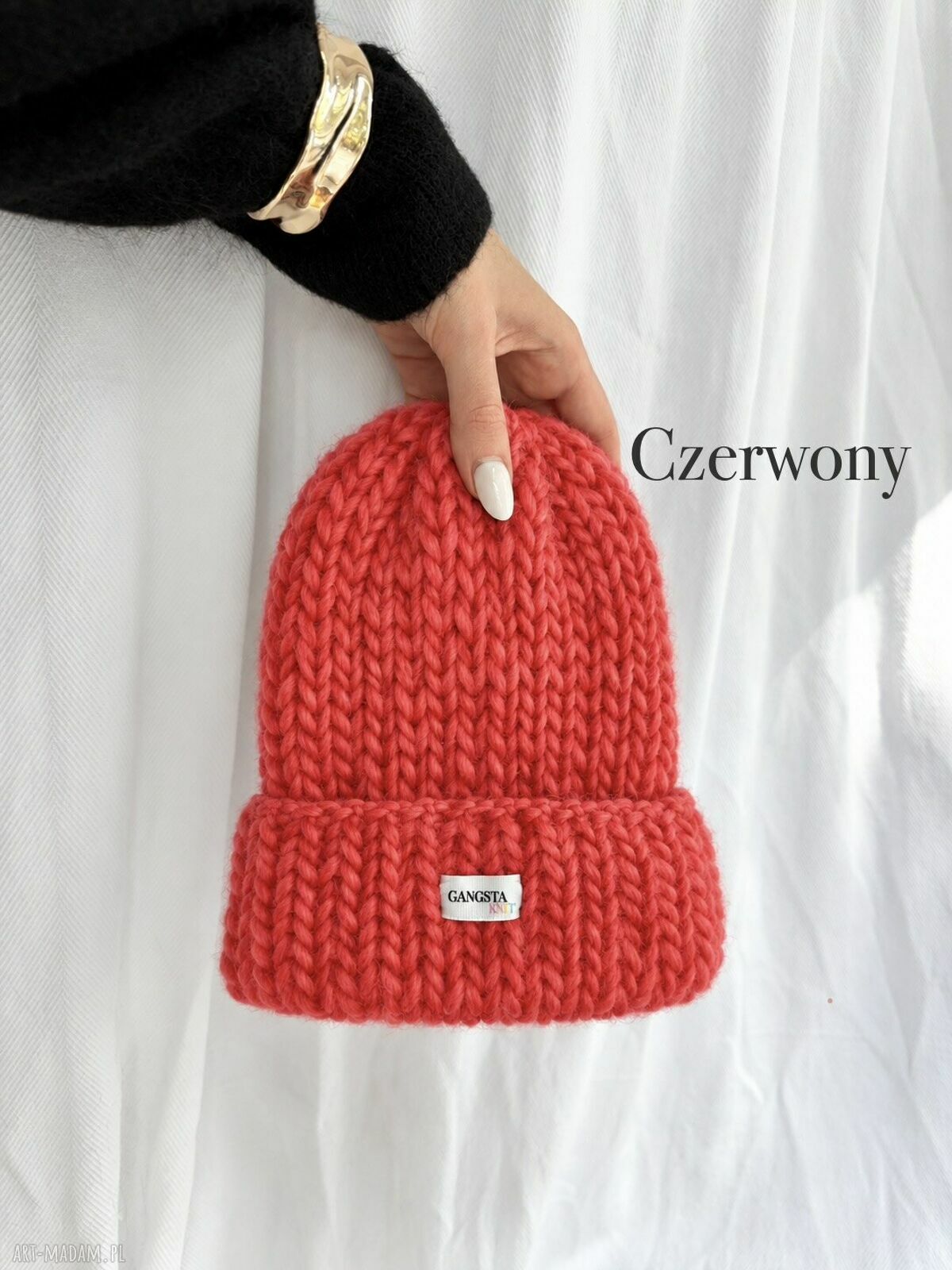 Czerwona czapka Lily z 100% wełny - ręcznie robiona