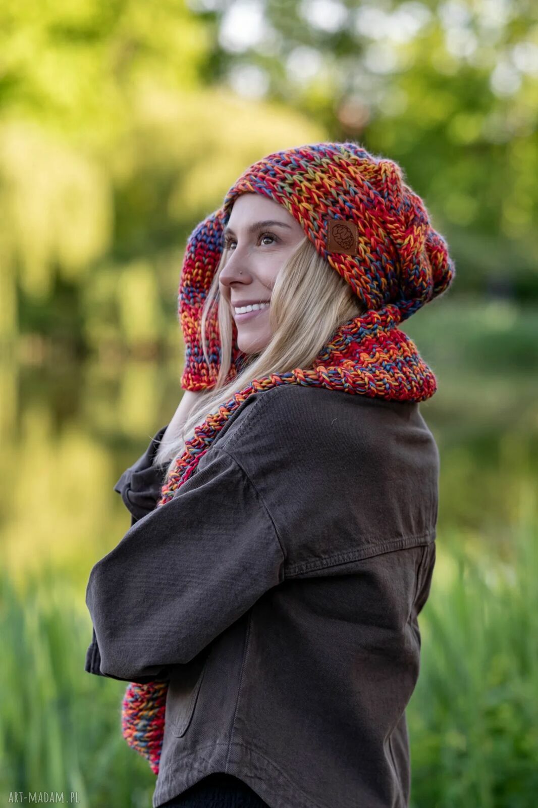 Ręcznie robiona czapka handmade na chłodne dni