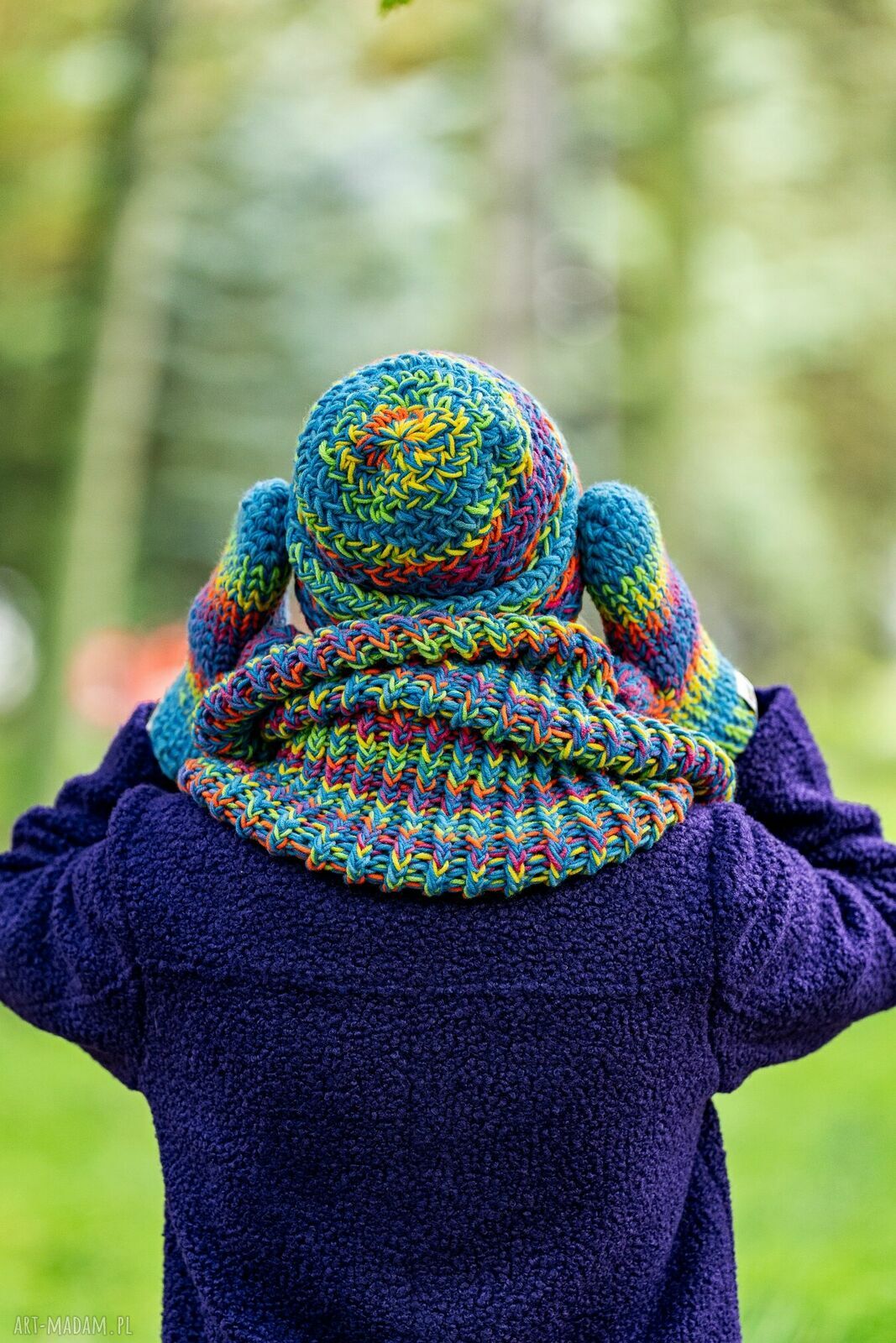 Czapka merino 50% Tęcza Błękit Explorer - ręcznie robiona, luźna i ciepła