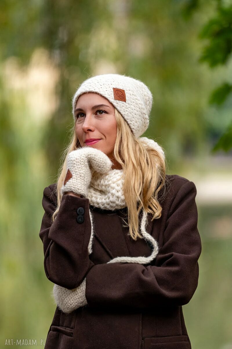 Czapka Merino Explorer beżowy ecru - damska premium handmade