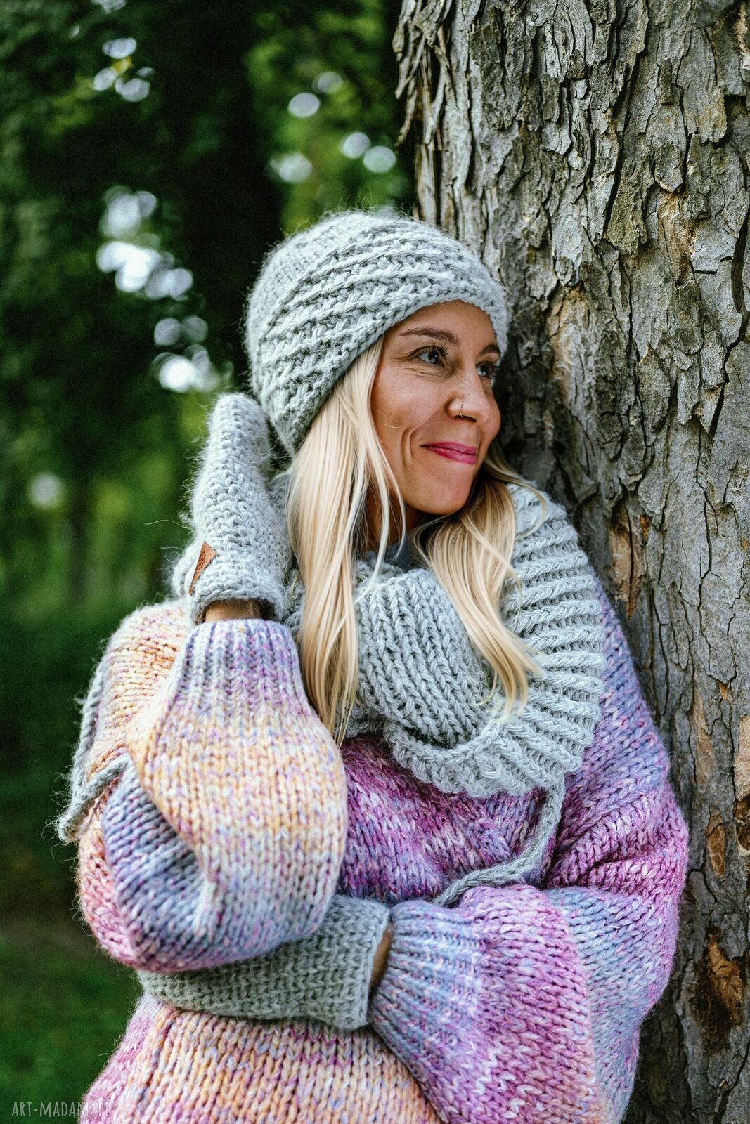 Czapka MERINO HOPE „Wybielony szary” z jedwabną podszewką - handmade