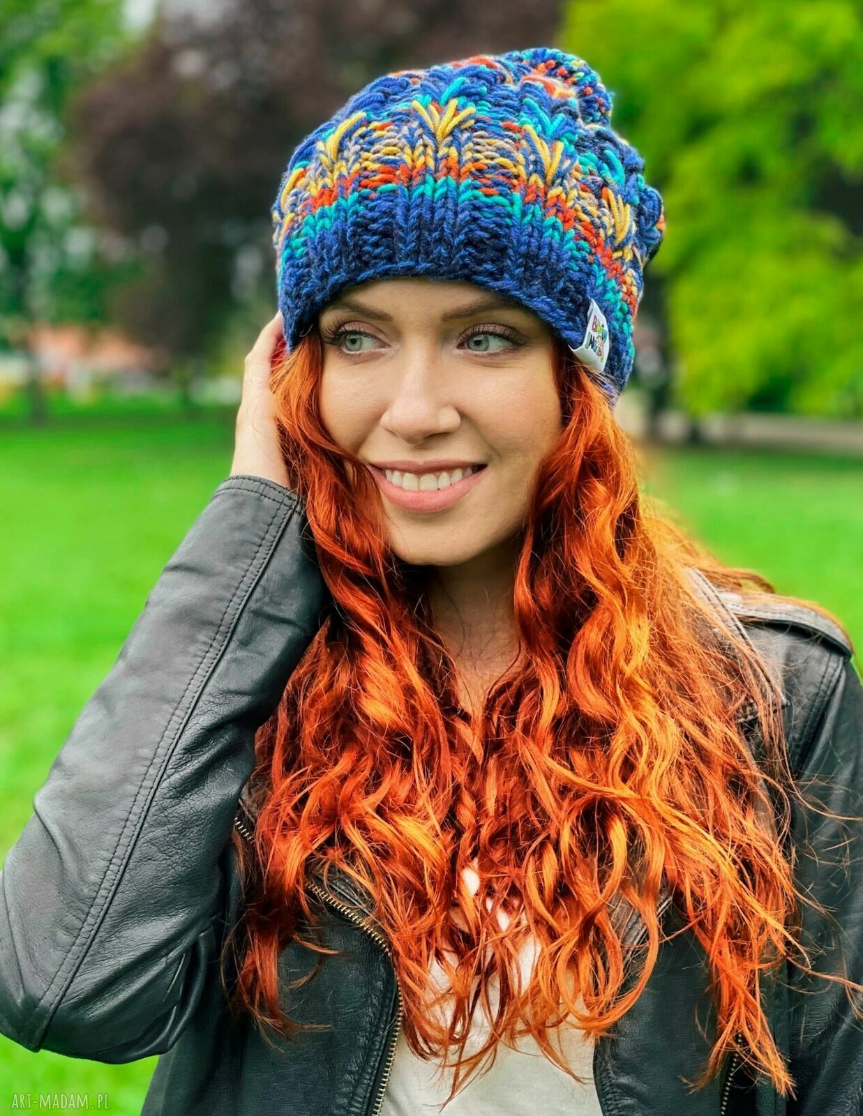 Ciepła czapka merino 50% „Górski potok” SMILE z polarem i pomponem