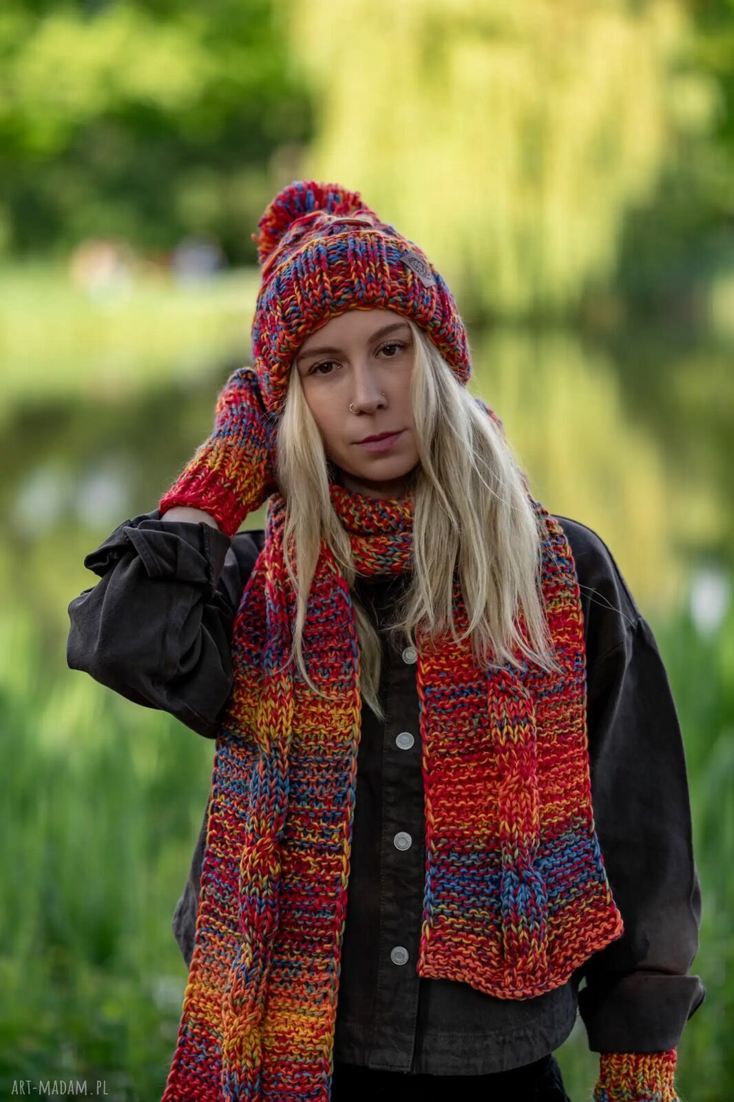 Czapka MERINO 100% Euforia - przygaszone czerwienie