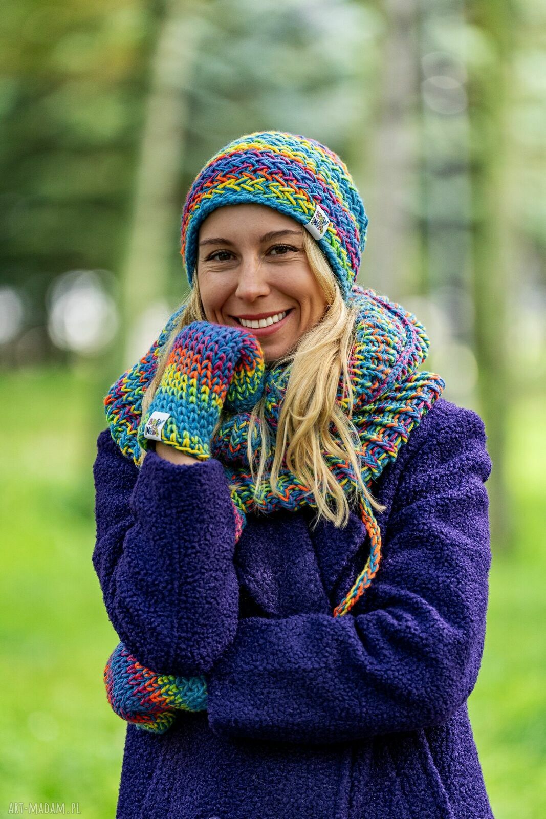 Czapka merino 50% Tęcza Błękit Explorer - ręcznie robiona, luźna i ciepła