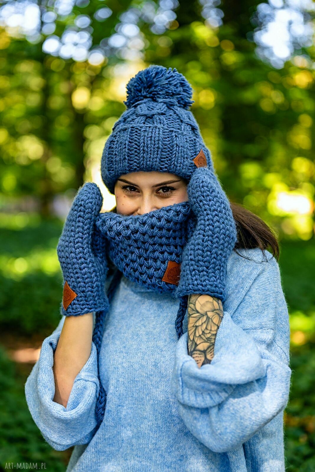 Czapka MERINO Euforia "ciemny niebieski" z jedwabiem - miękka i ciepła