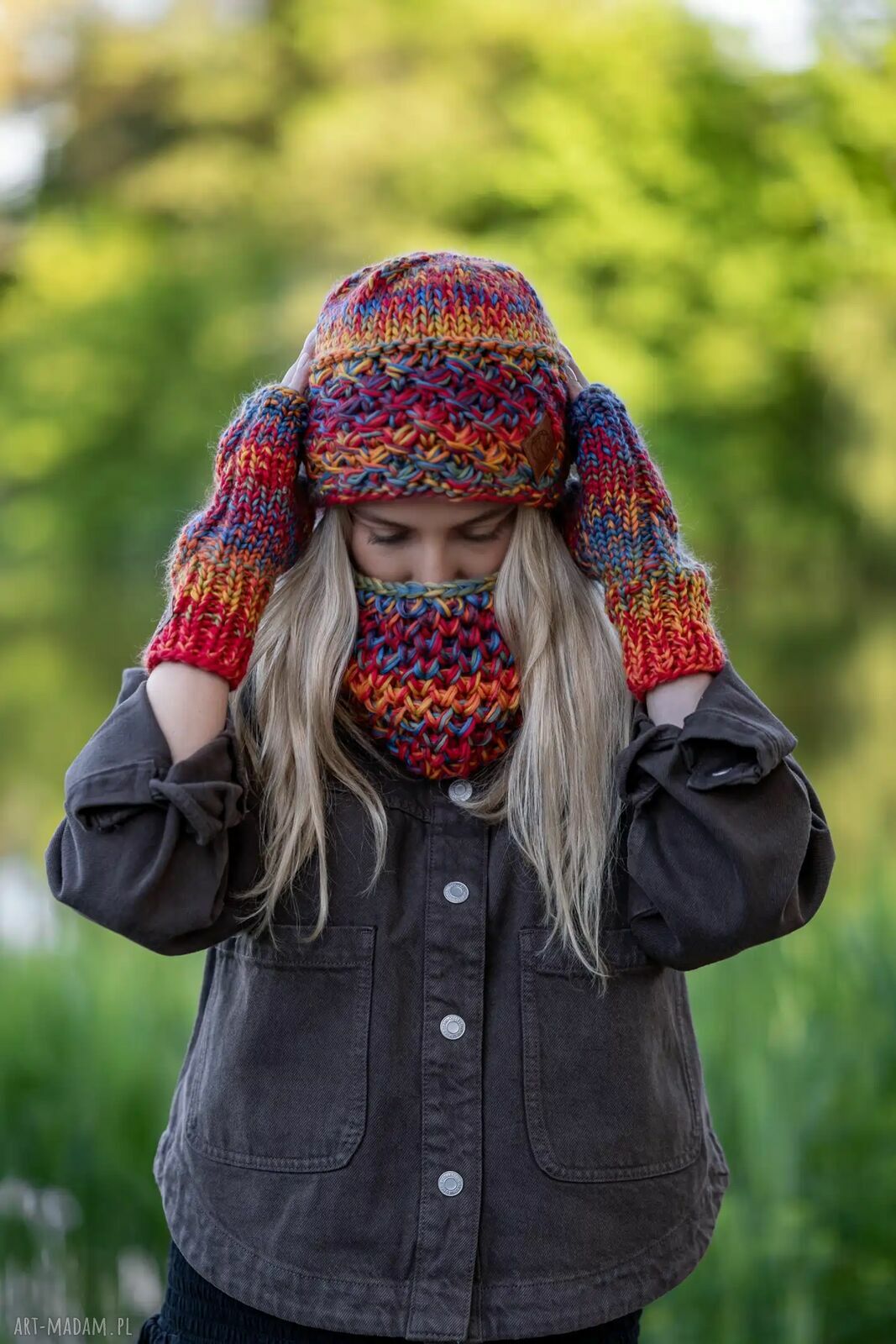 Ręcznie robiona czapka damska handmade