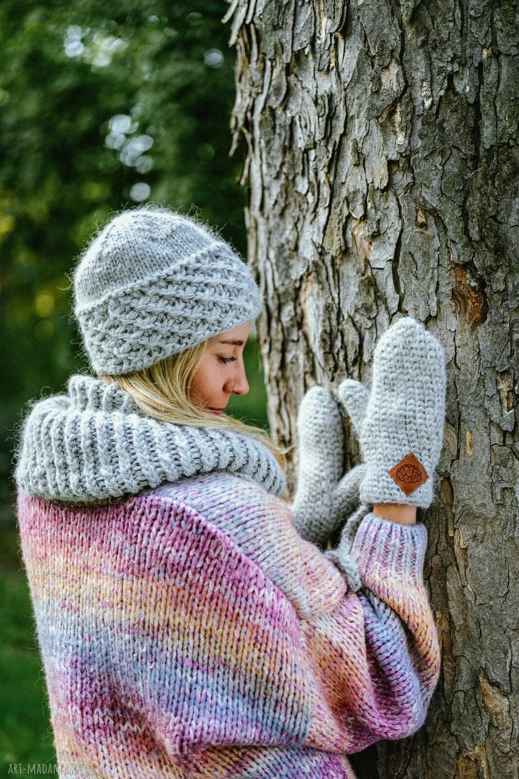 Czapka MERINO HOPE „Wybielony szary” z jedwabną podszewką - handmade