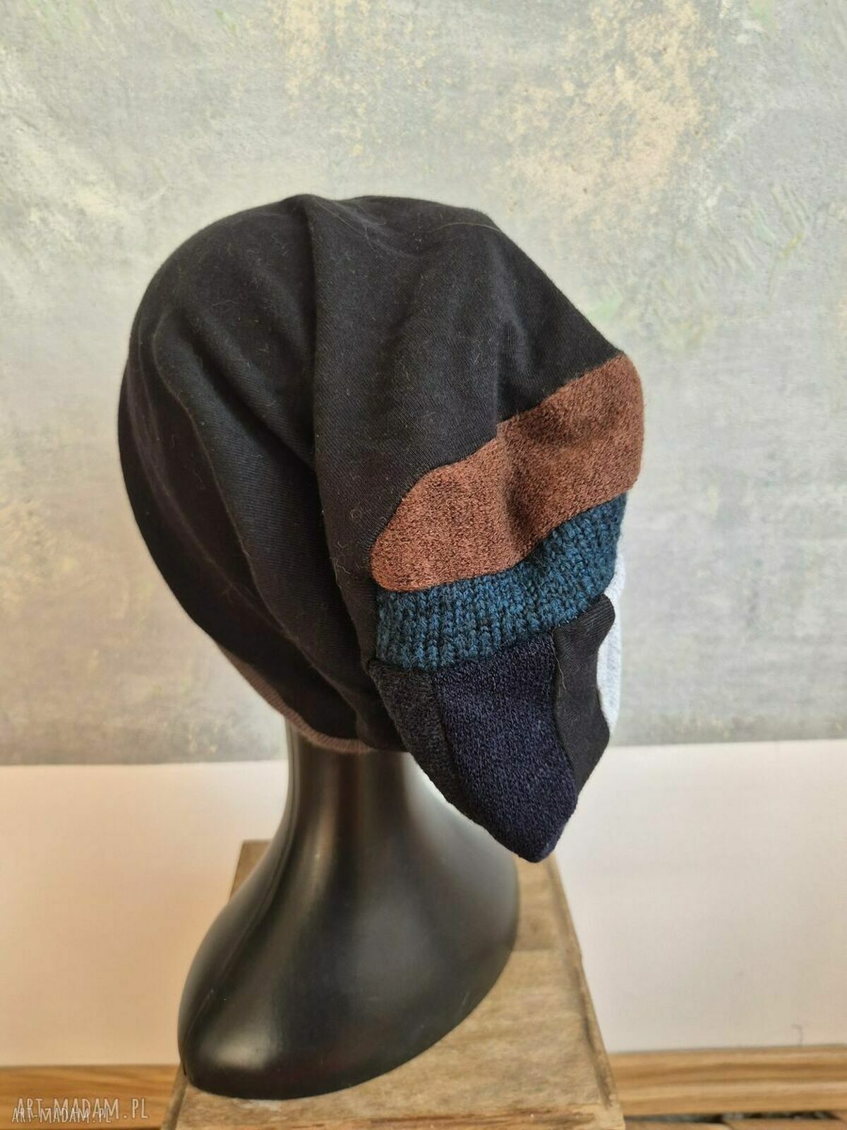 Czarna czapka Smerfetka - wiosenna unisex na podszewce