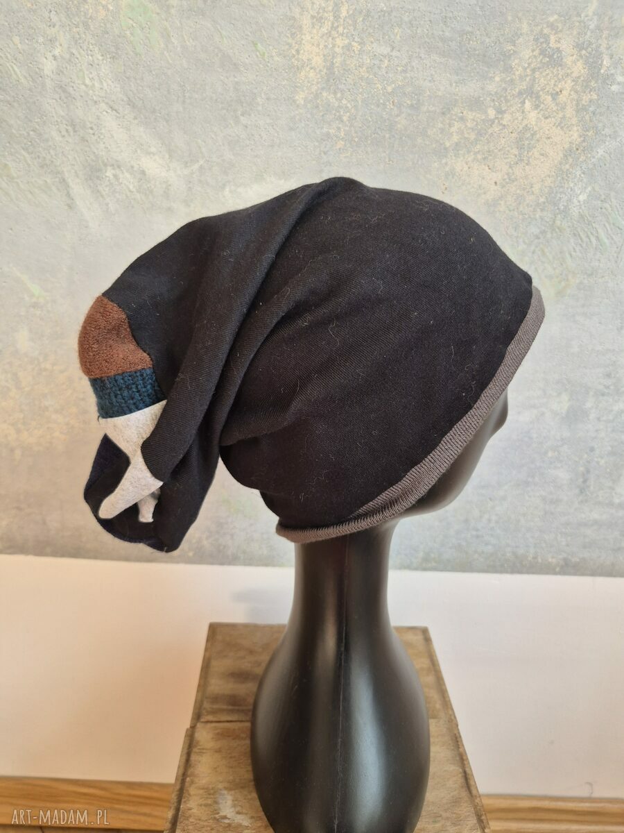 Wiosenna czapka unisex folk Ruda Klara - czarna smerfetka na podszewce