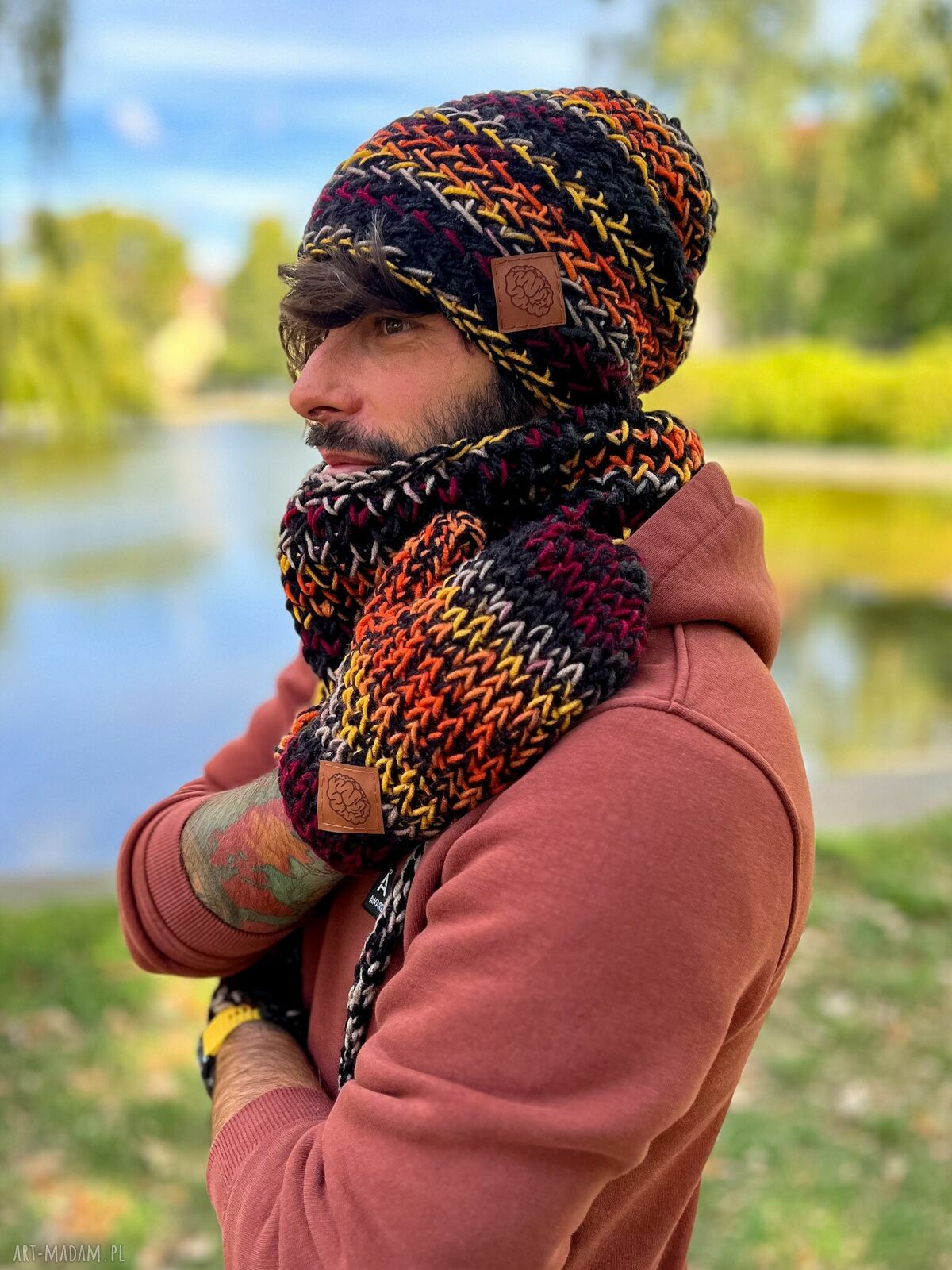 Męska czapka Merino 50% „Ciemna jesień” Explorer - rękodzieło na jesienne dni