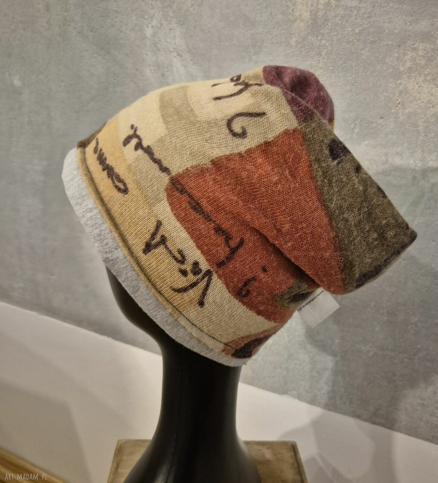 Jesienna czapka na podszewce Smerfetka - rękodzieło na co dzień (rozmiar M 54-55 cm)
