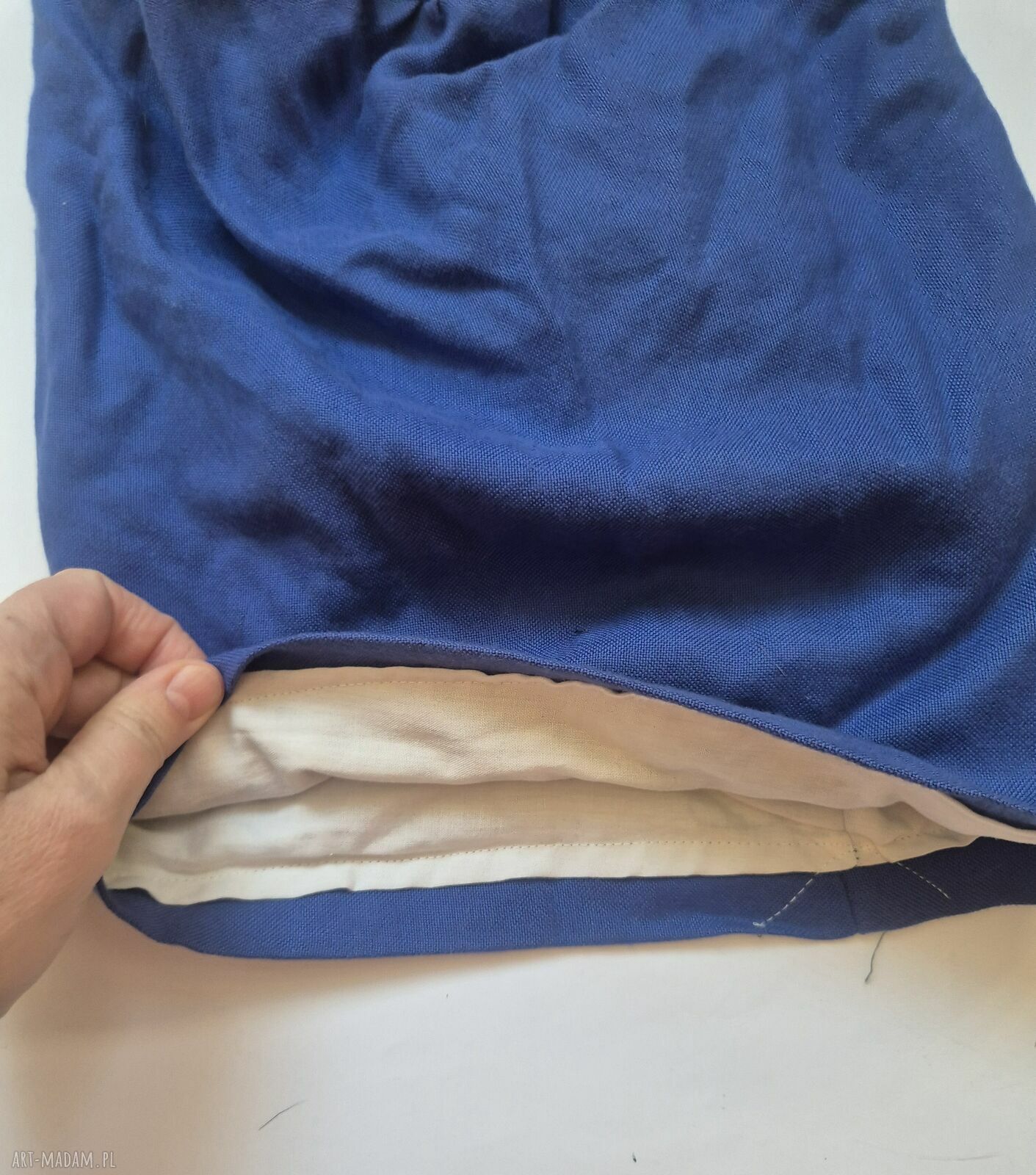 Niebieska czapka materiałowa na podszewce Góra kolorowa, rozmiar uniwersalny dla obwodu ok. 56-58 cm