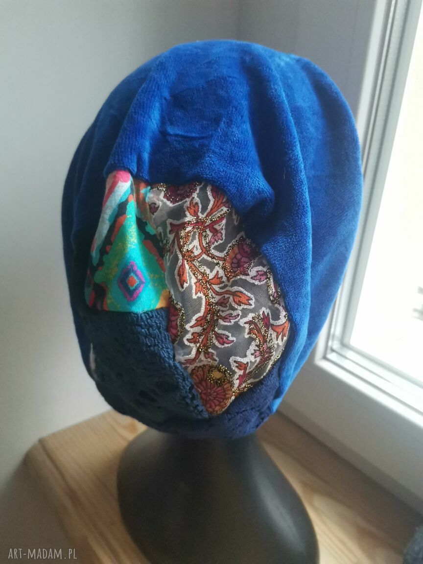 Niebieska czapka z koronką na podszewce - rozmiar uniwersalny (handmade)