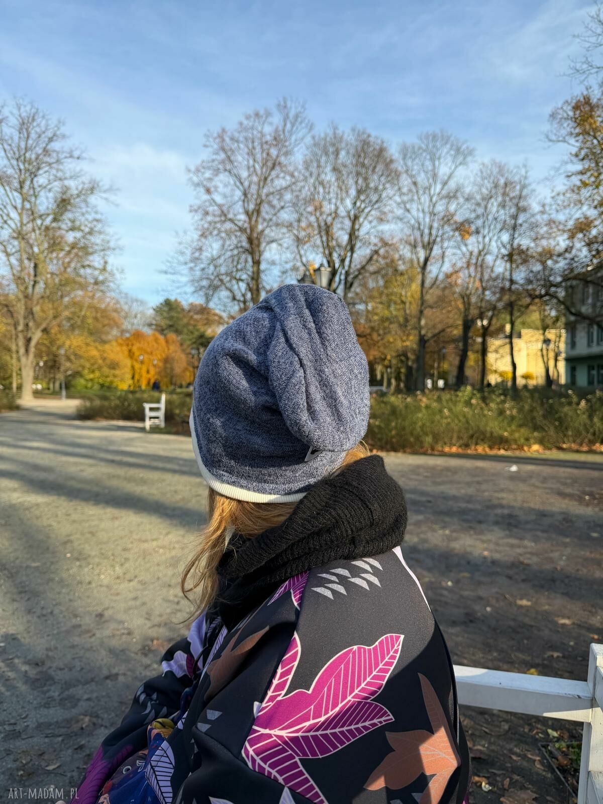 Czapka niebiesko-biała smerfetka damsko-męska unisex na podszewce - patchwork