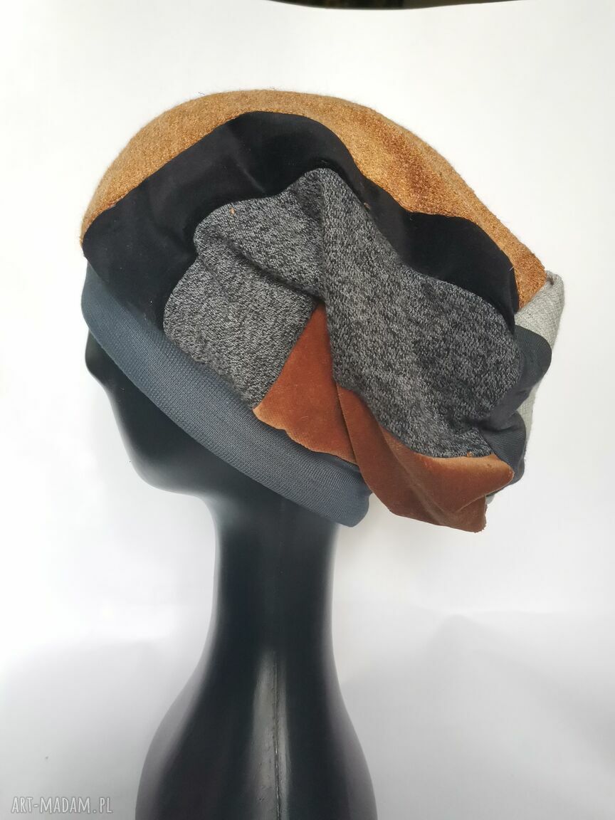 Ręcznie szyta czapka patchwork unisex Smerfetka Folk na podszewce (1 rozmiar)