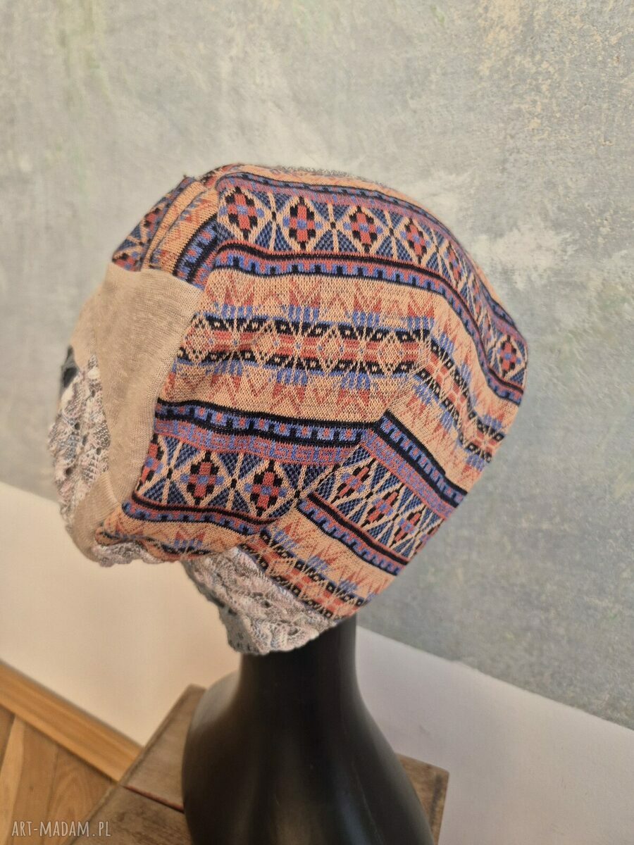 Czapka patchworkowa Boho z koronką na podszewce - rozmiar uniwersalny