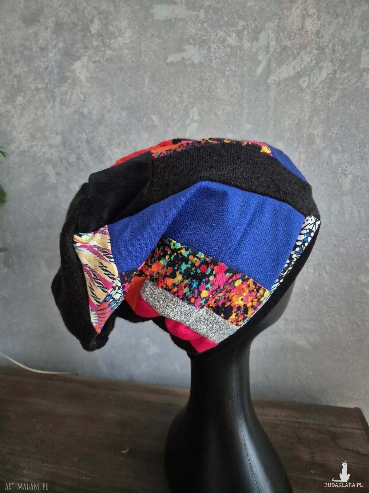 Czapka patchworkowa Smerfetka na podszewce - handmade na co dzień