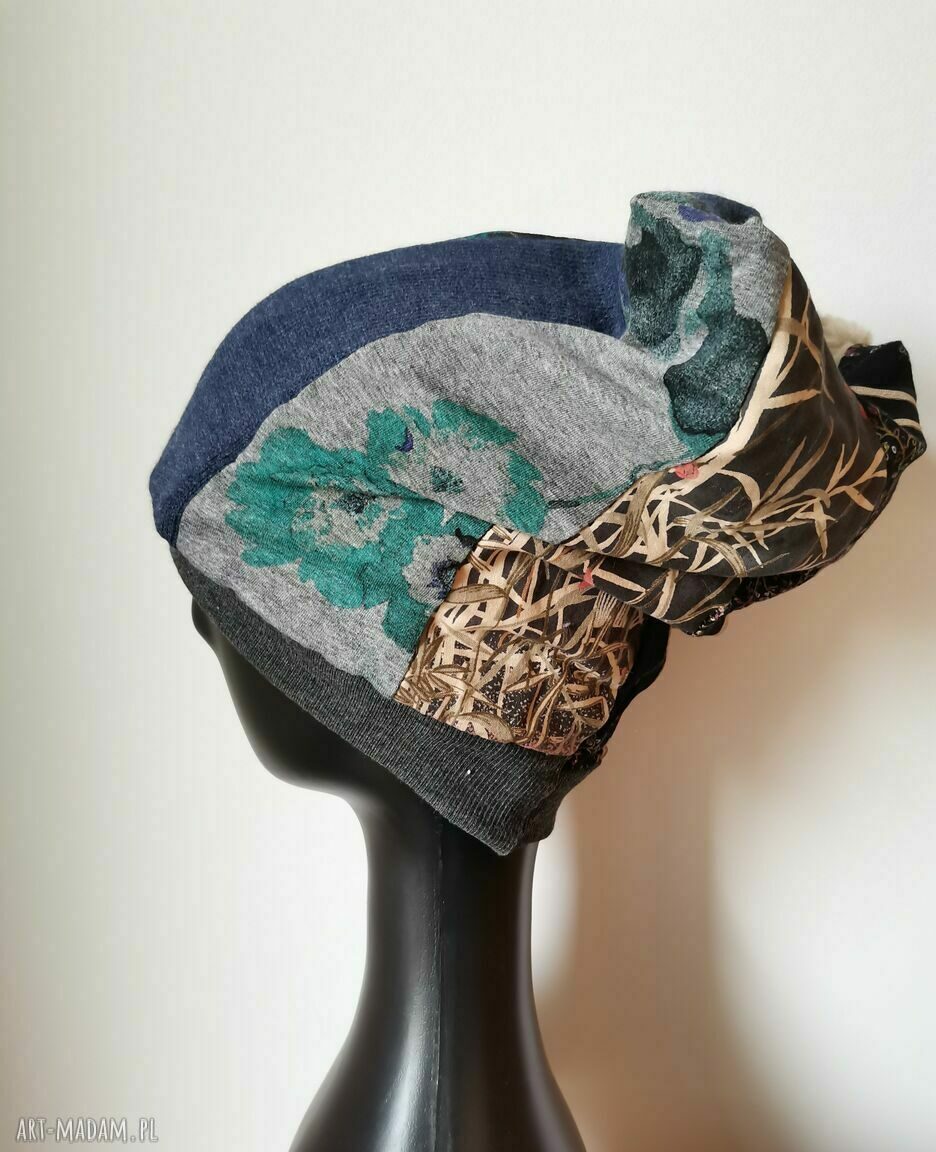 Czapka patchworkowa „Smerfetka” - długa na podszewce, rozmiar uniwersalny Frida, boho folk