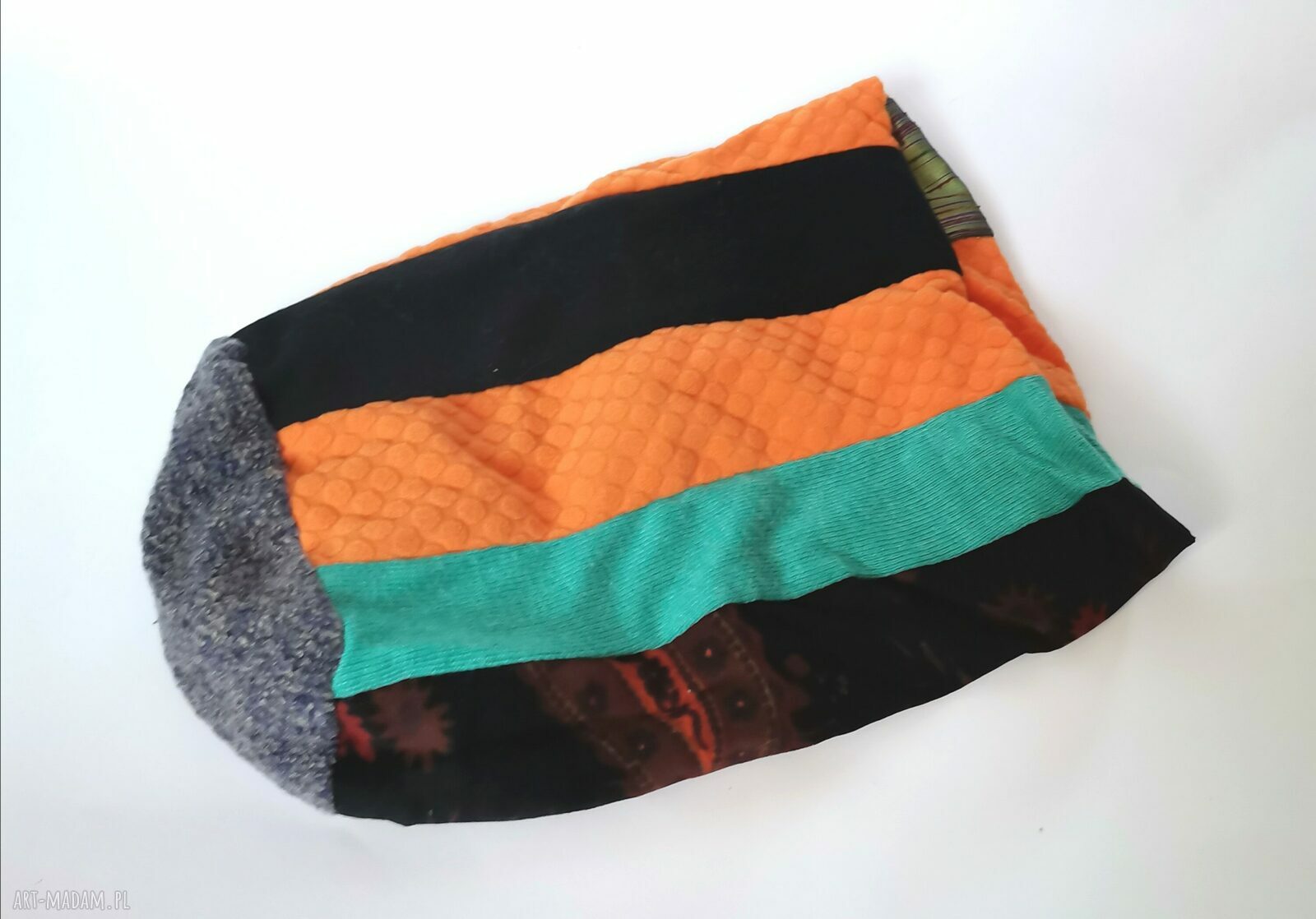 Kolorowa czapka patchworkowa boho i etno-folk na podszewce