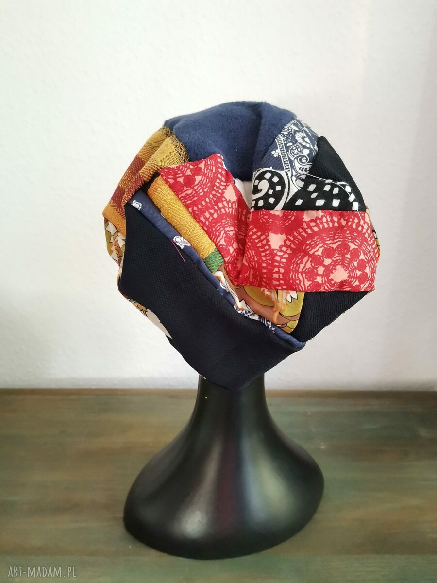 Czapka patchworkowa boho dla kobiet - folkowe wzory na podszewce (rozmiar uniwersalny)