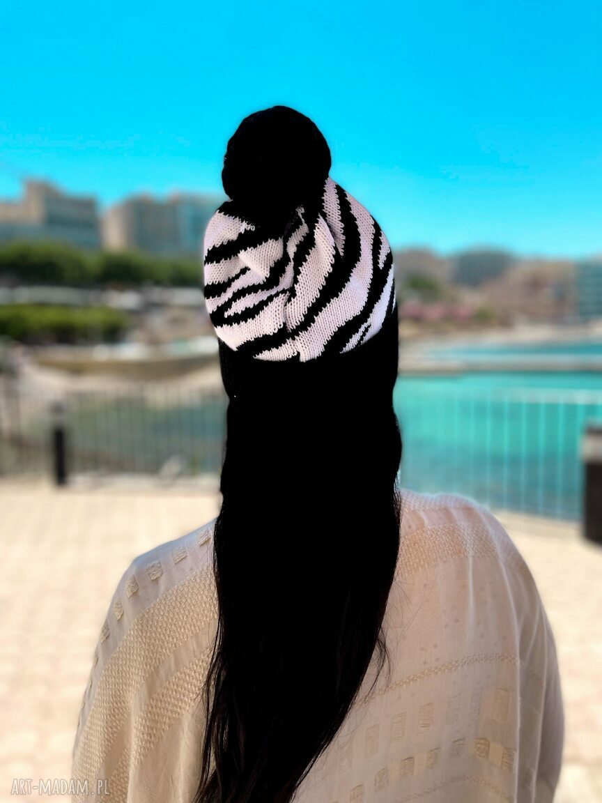 Czapka w zebrę czarno-biała - handmade beanie unisex