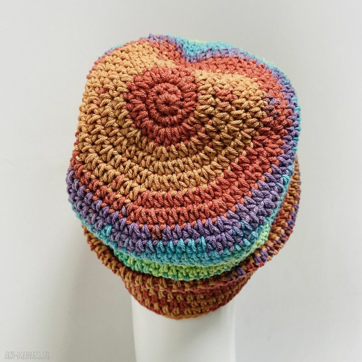 Cienka czapka przejściowa beanie „Smerf” - kolorowa, ręcznie szydełkowana
