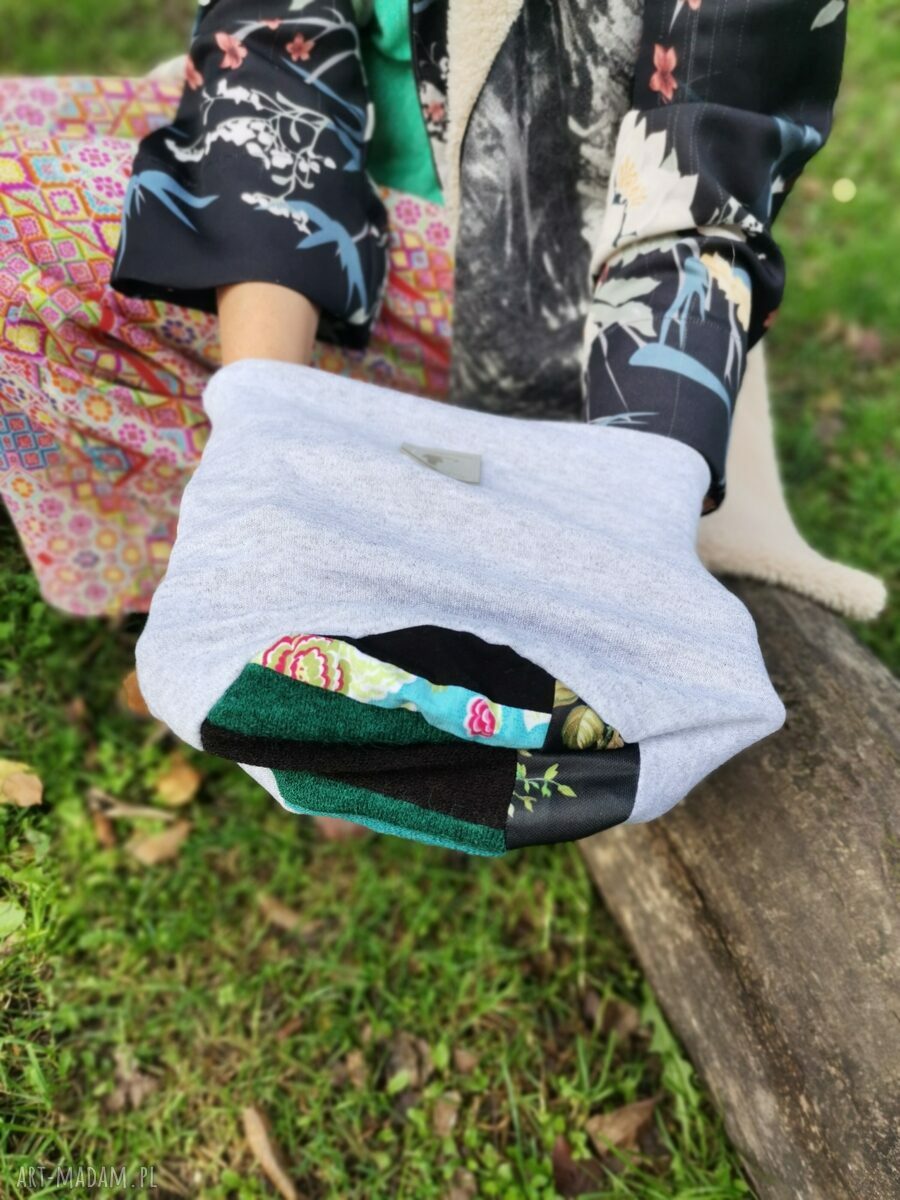 Szara czapka rozciągliwa Etno Boho na podszewce - patchworkowa i wygodna