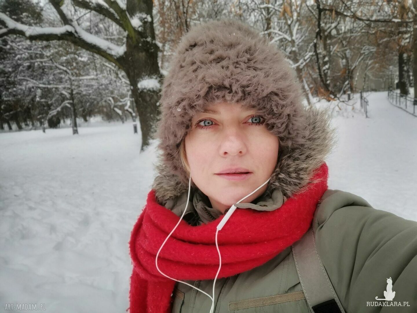 Czapka „ruska” brązowa futrzana - miękka, rozciągliwa i na podszewce (rozmiar uniwersalny)
