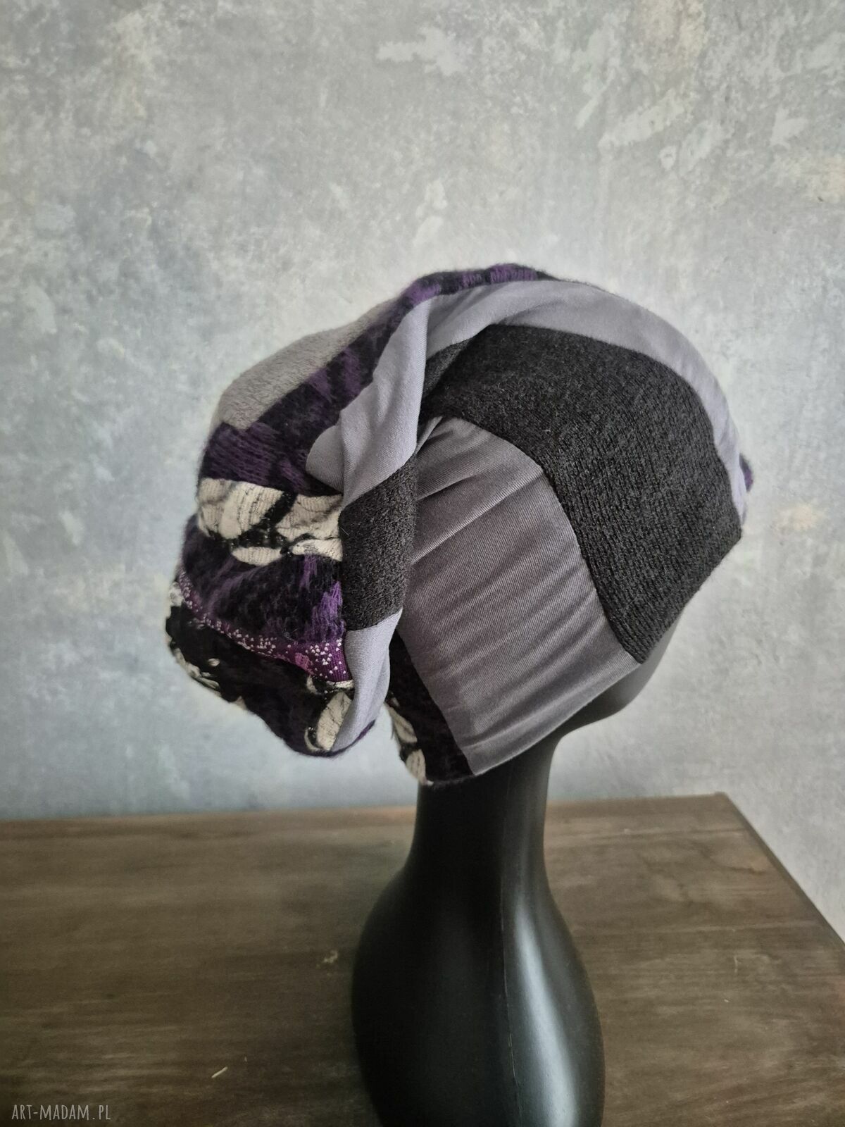Czapka Smerfetka patchworkowa na podszewce - handmade na co dzień