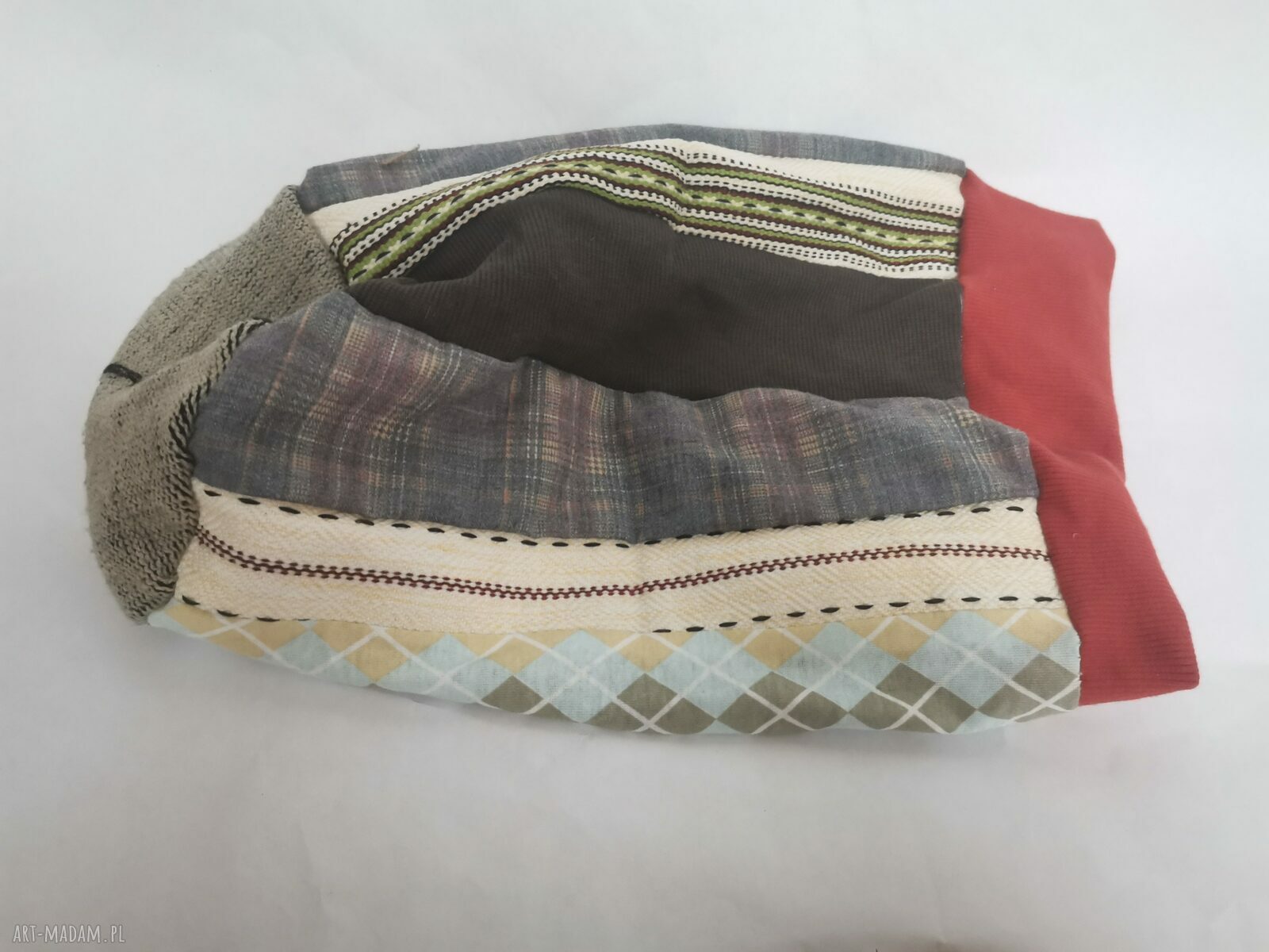 Ręcznie robiona czapka smerfetka z frędzlami - patchwork na podszewce, rozmiar uniwersalny