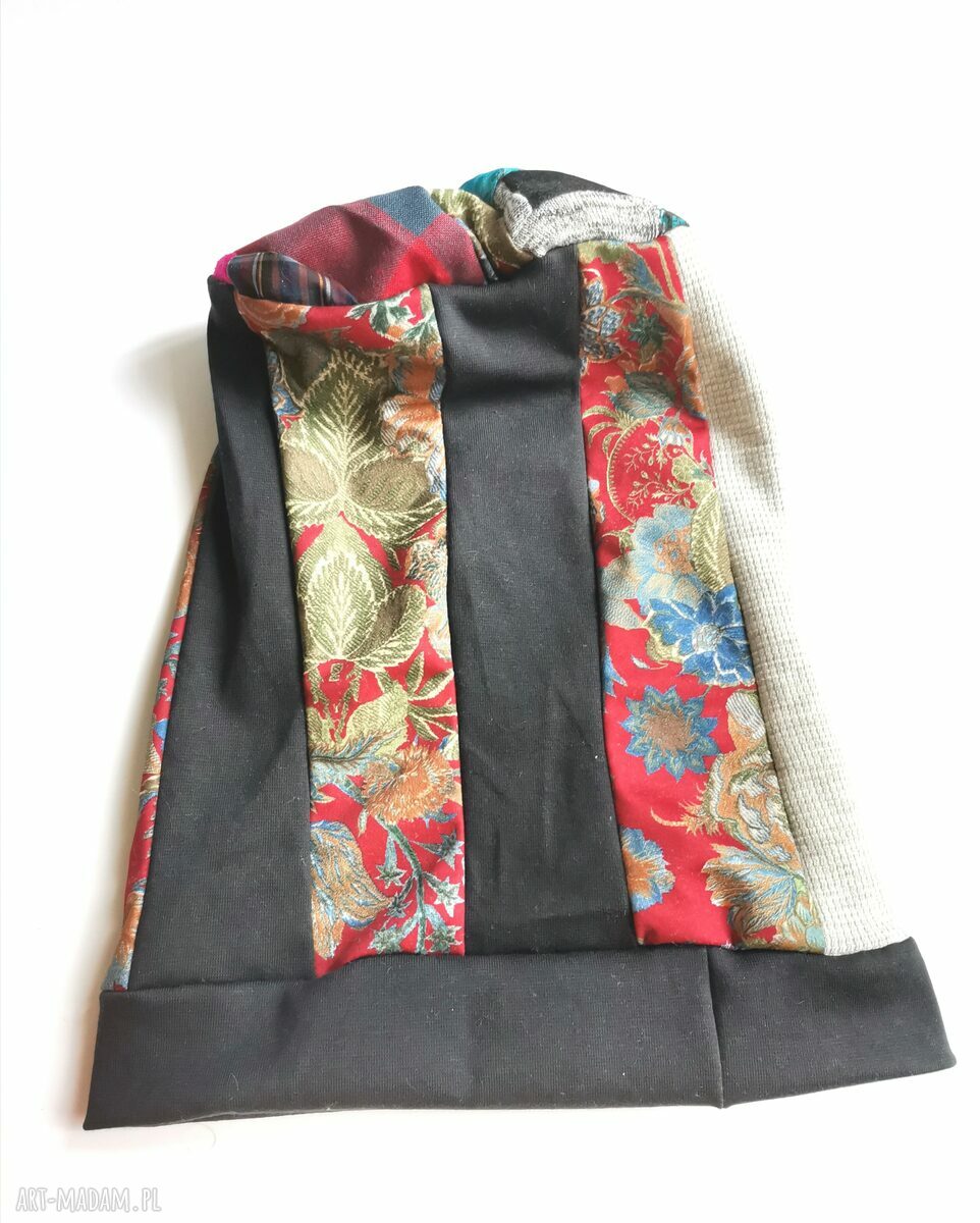 Czapka Smerfetka patchworkowa boho z frędzlami - damska na podszewce