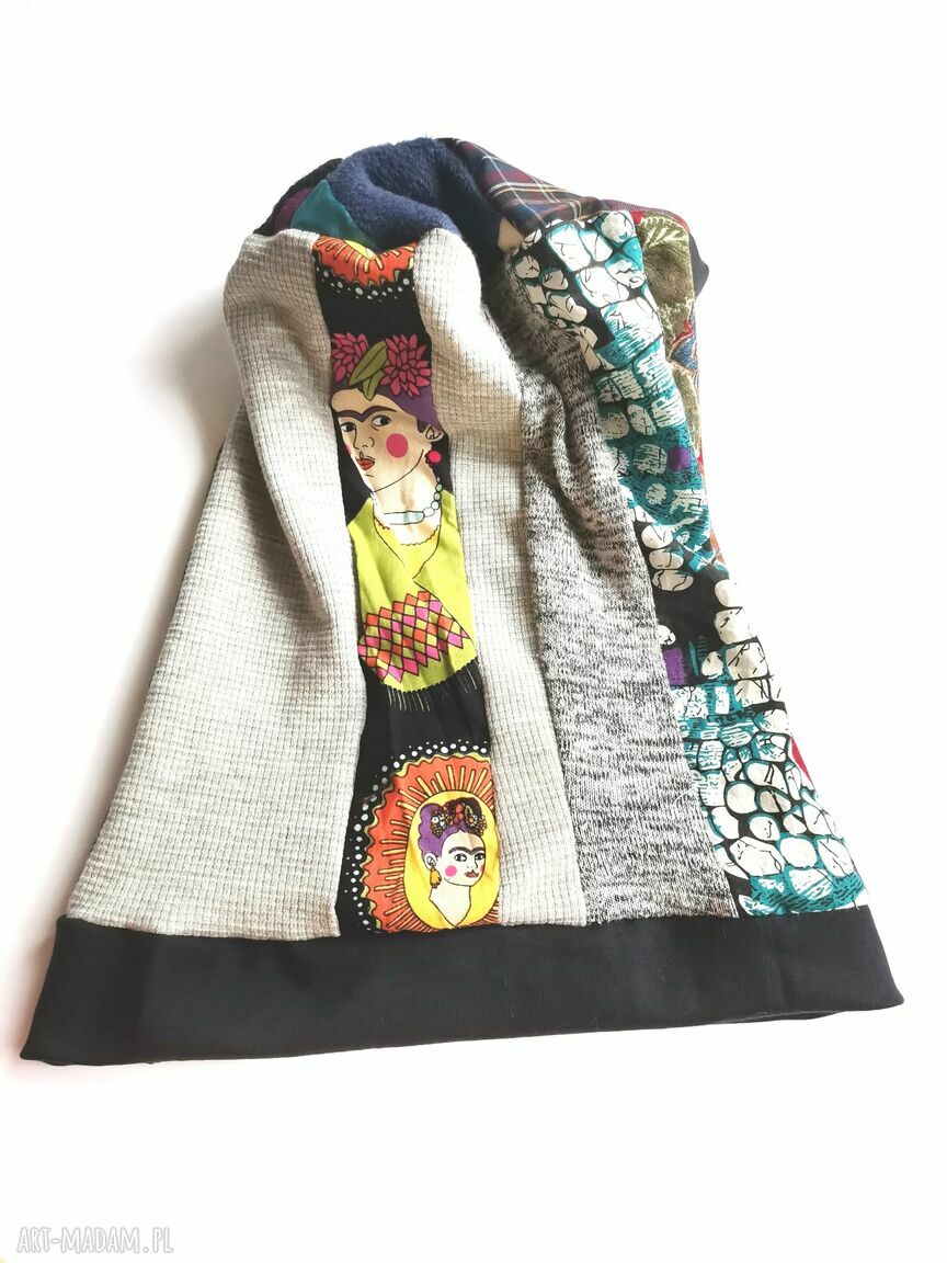 Czapka Smerfetka patchworkowa boho z frędzlami - damska na podszewce