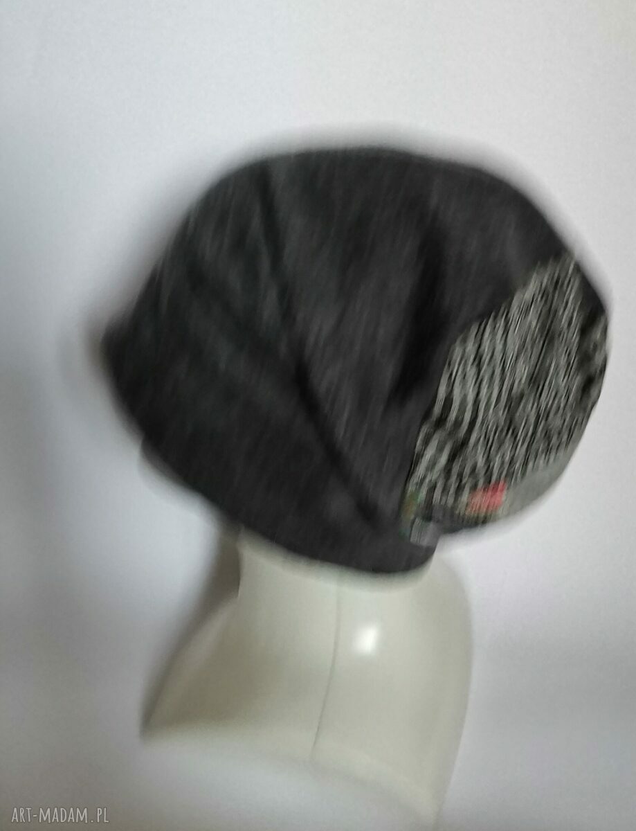 Ręcznie robiona szara czapka damska patchwork boho na podszewce (rozmiar uniwersalny)