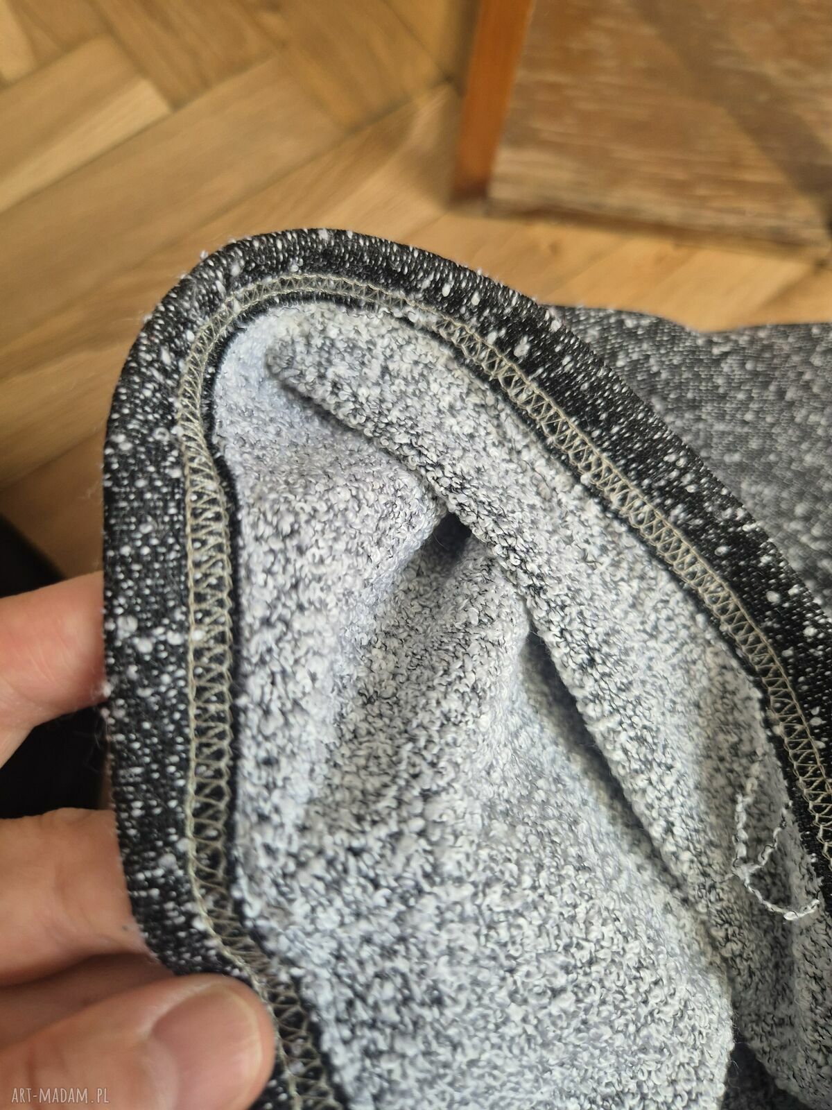 Szara czapka Smerfetka na wiosnę - rozmiar uniwersalny