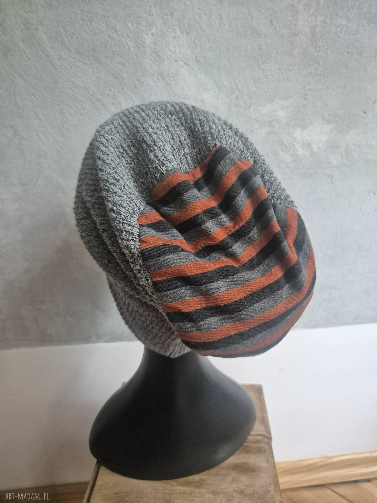 Ciepła szara czapka Smerfetka handmade na podszewce