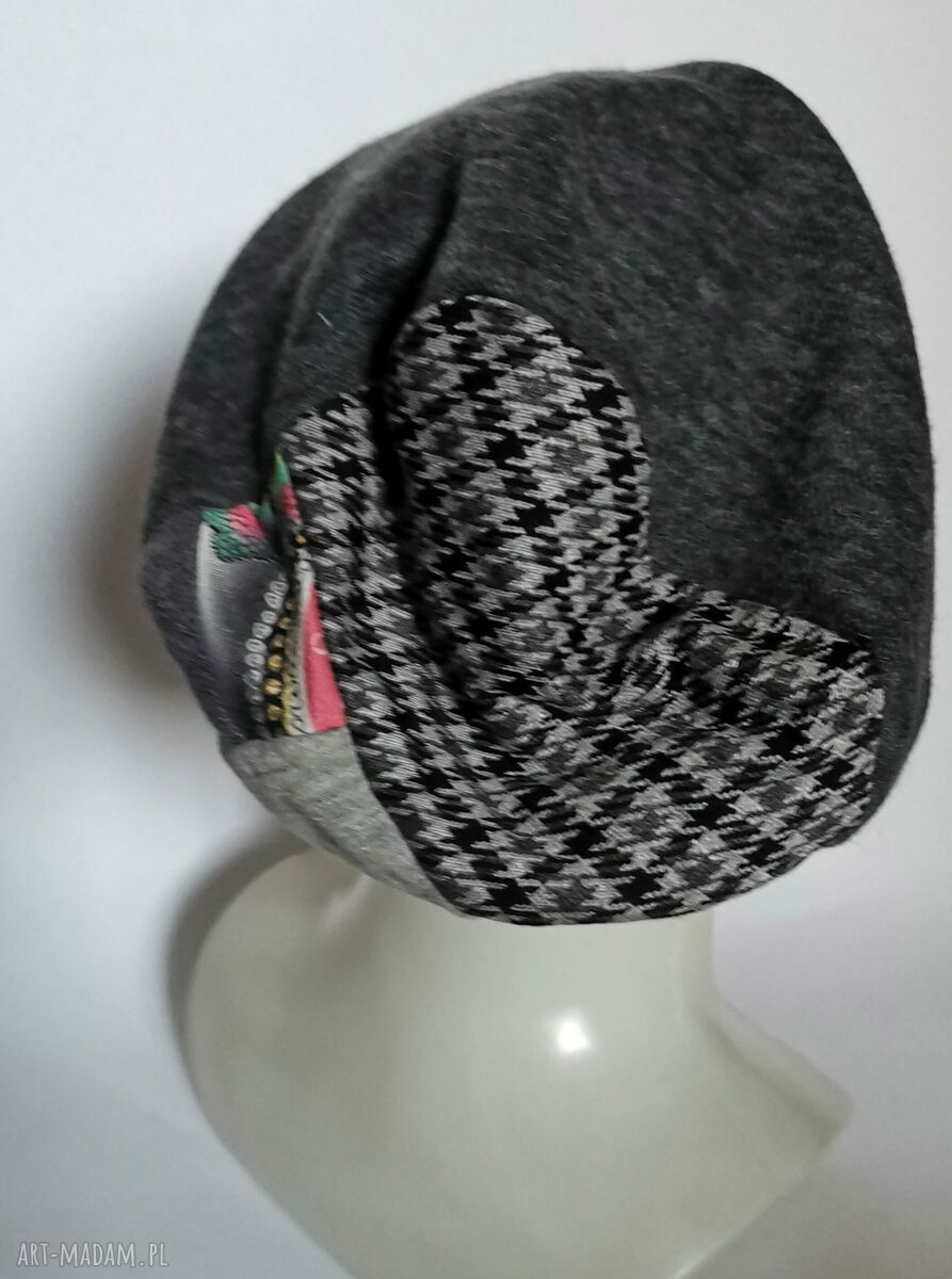 Ręcznie robiona szara czapka damska patchwork boho na podszewce (rozmiar uniwersalny)