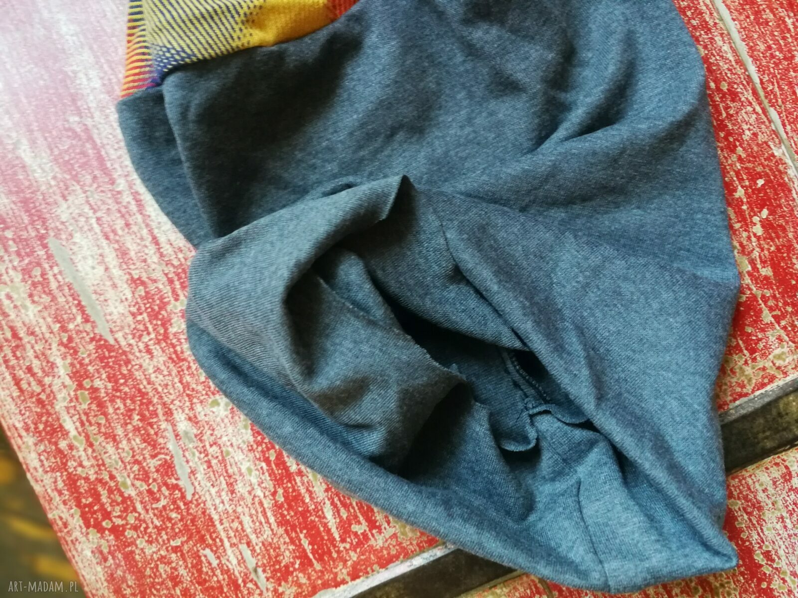 Szara czapka smerfetka bez podszewki z kolorową kratką - boho etno (unisex)