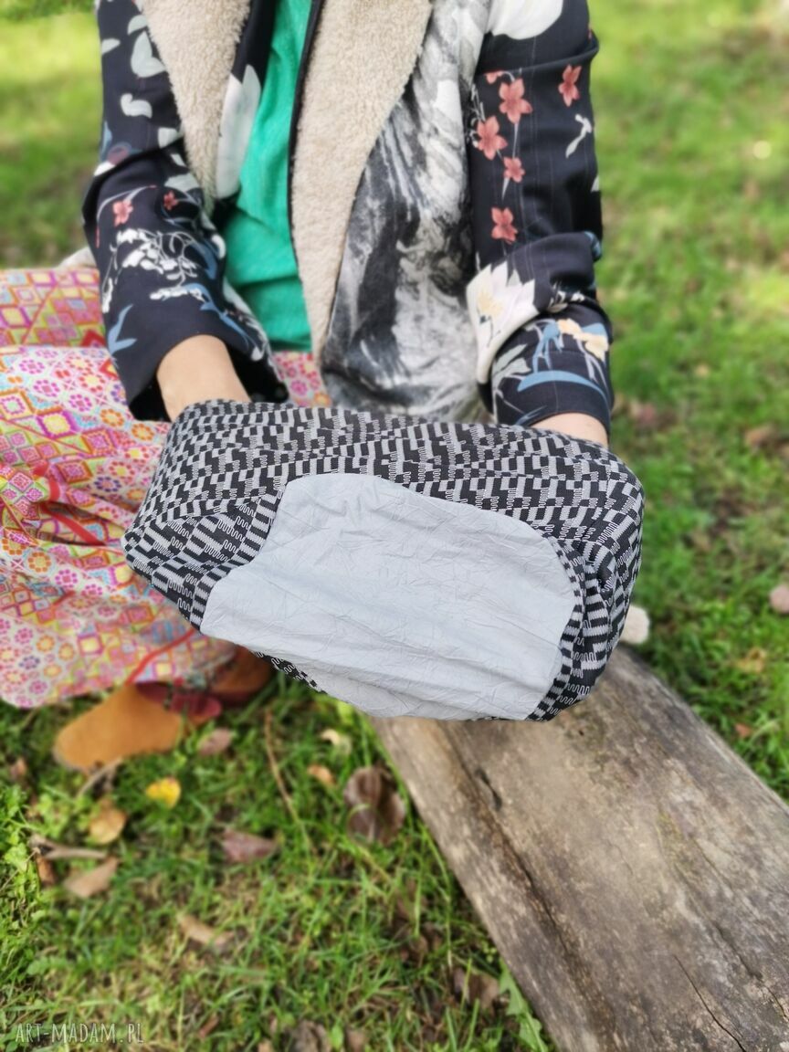 Szara czapka boho na podszewce - rozmiar 57-58 cm