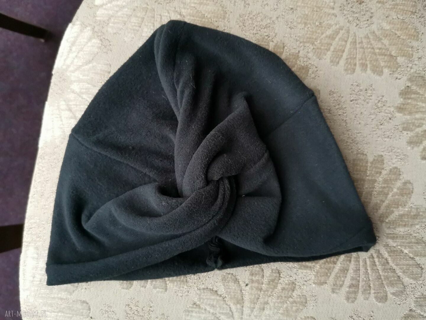 Czarna czapka turbanowa etno boho - ręcznie zrobiona, obwód uniwersalny F1