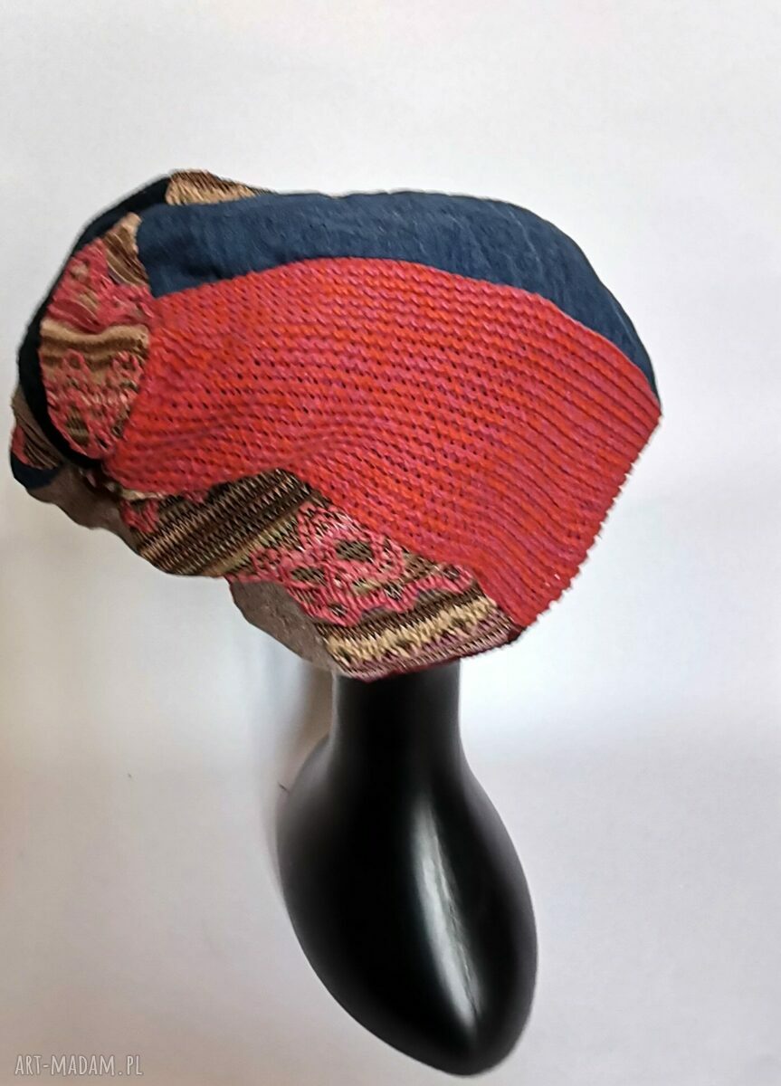 Czapka uniwersalna na podszewce Box W1 - zimowy boho komfort