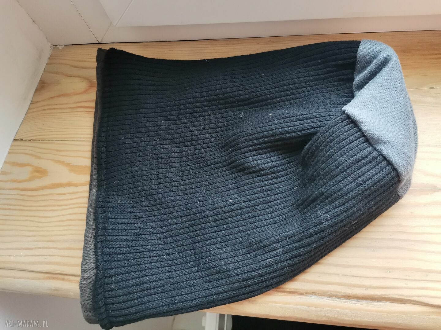 Boho czapka damska wełniana czarno-szara na podszewce - rozmiar uniwersalny