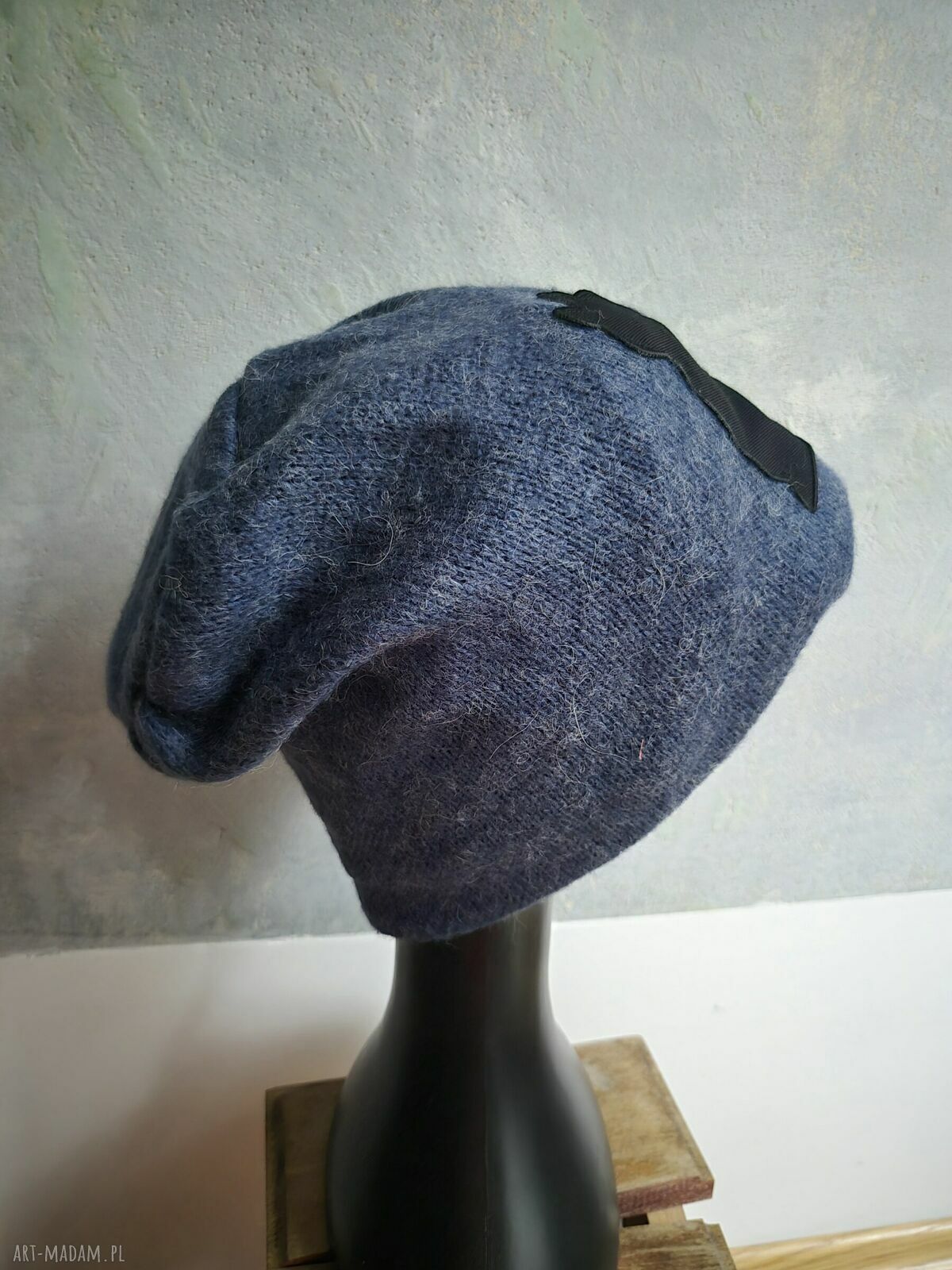 Czapka uniwersalna na podszewce z kotem - boho rękodzieło