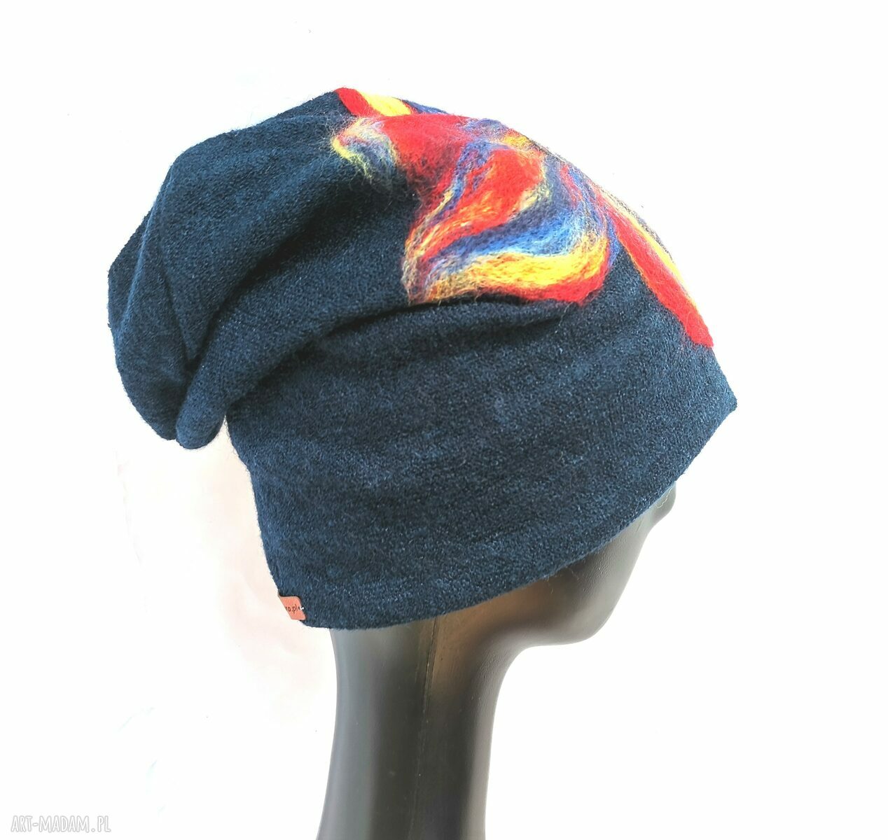 Granatowa czapka wełniana handmade z podszewką - filcowana z merynosów