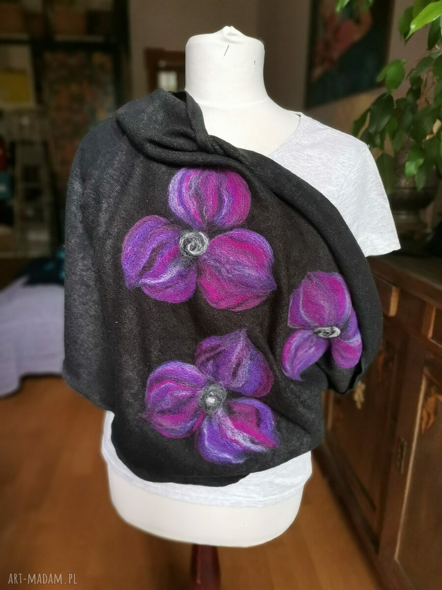 Czapka wełniana handmade Frida folk - filcowana merino na podszewce (rozmiar uniwersalny)