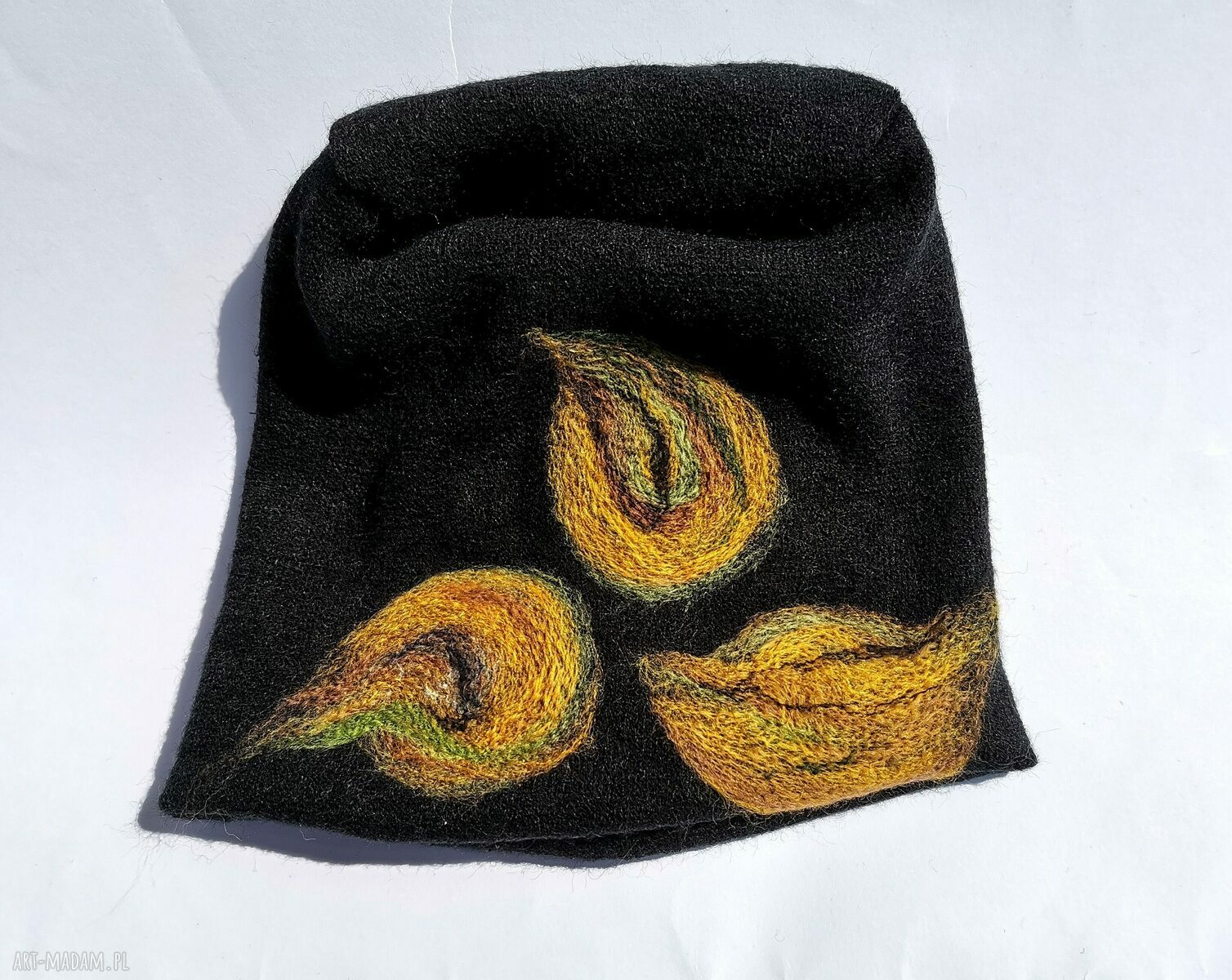 Ciepła czapka wełniana handmade na podszewce - rozmiar uniwersalny