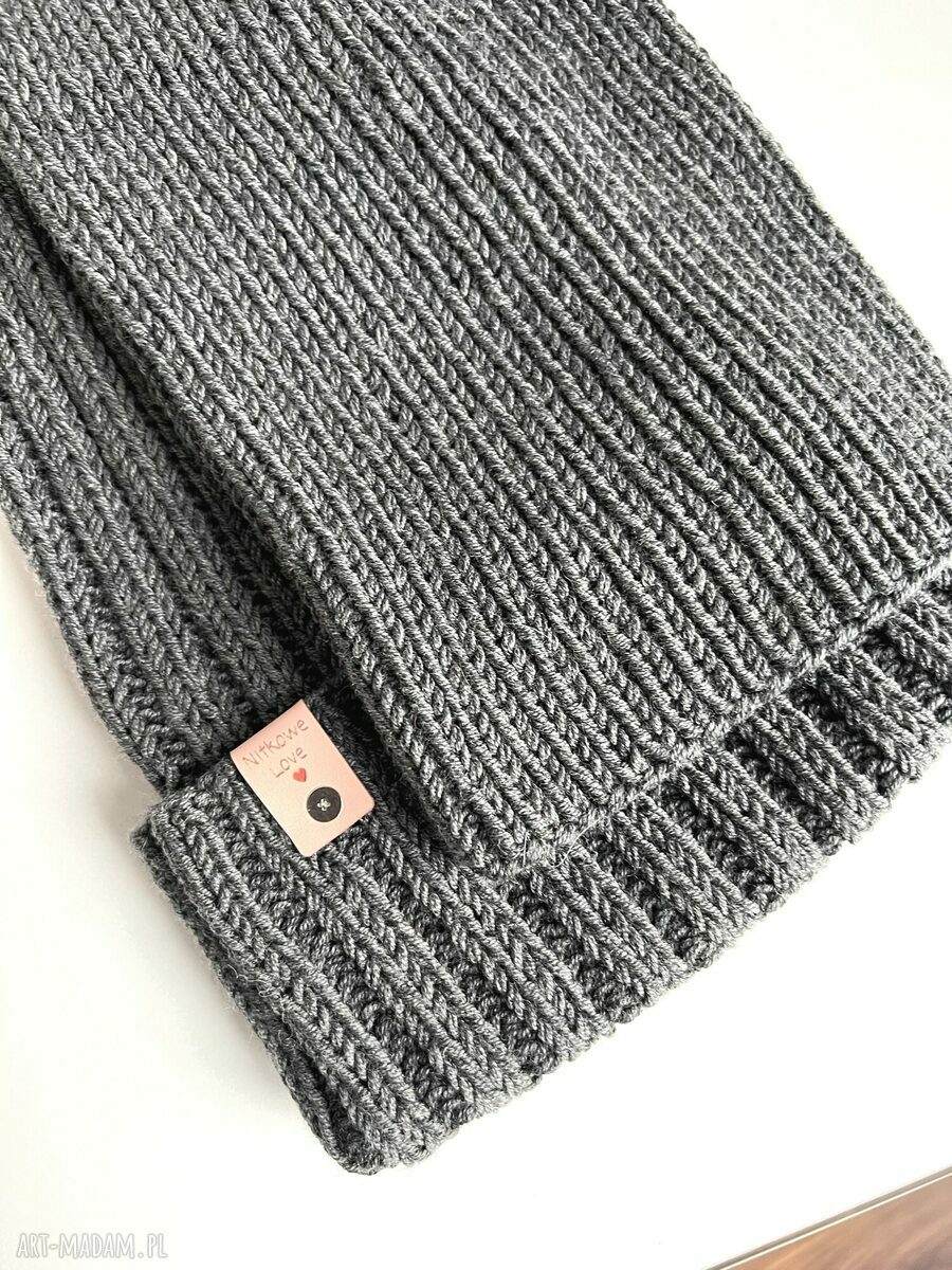 Ciemnoszara czapka NANA z 100% Baby Merino - na zimę, ręcznie robiona