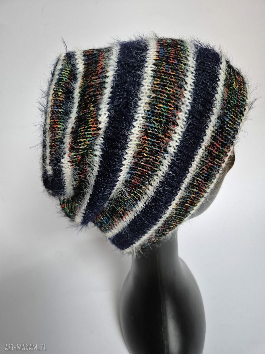 Czapka wełniana na podszewce - uniwersalna poezja handmade