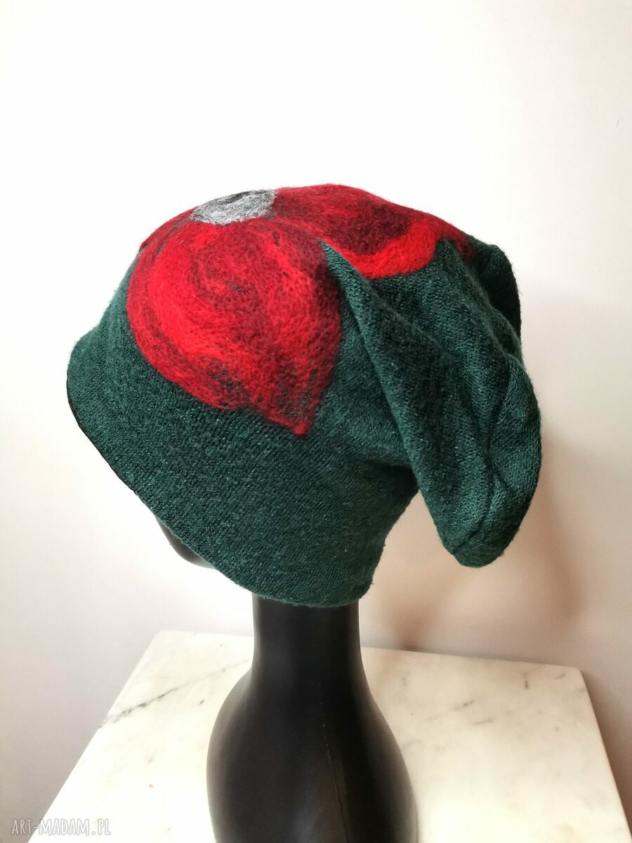 Czapka filcowana z merino w kwiaty - boho folk na podszewce