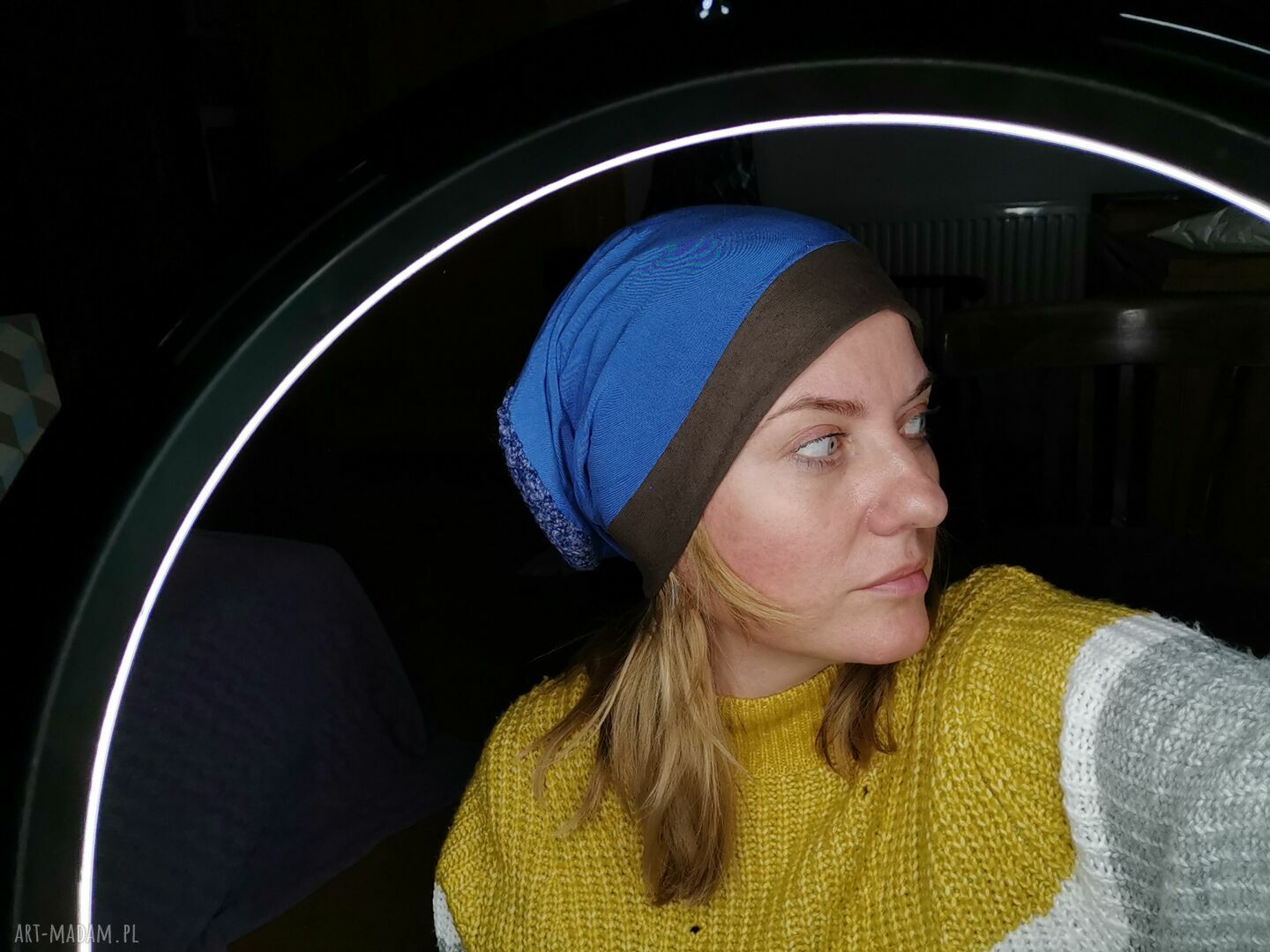 Czapka wiosenna niebieska na podszewce w stylu retro - rower i Frida
